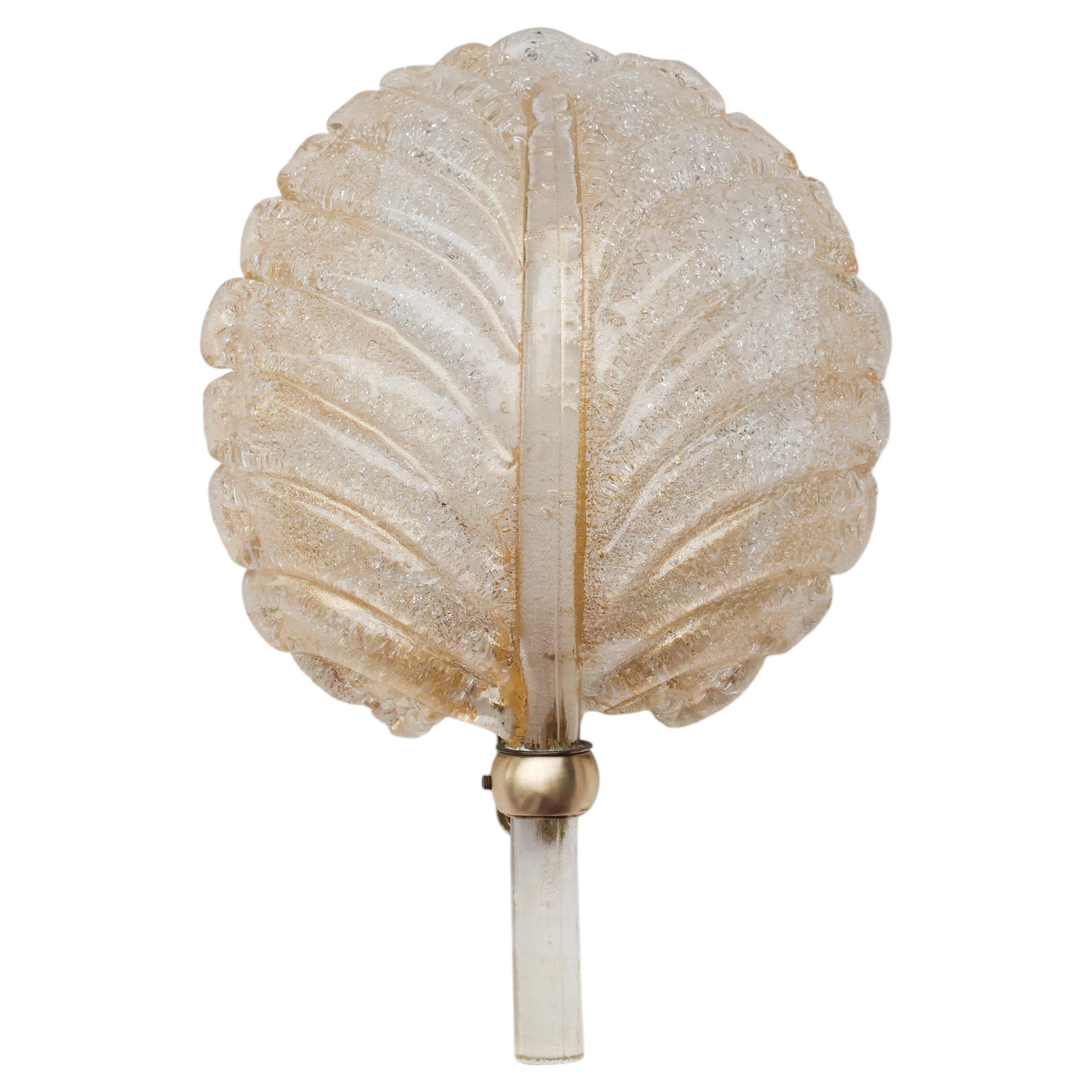 Barovier & Toso Murano Goldglas und Messing Wandleuchte, Italien, 1960er Jahre im Angebot
