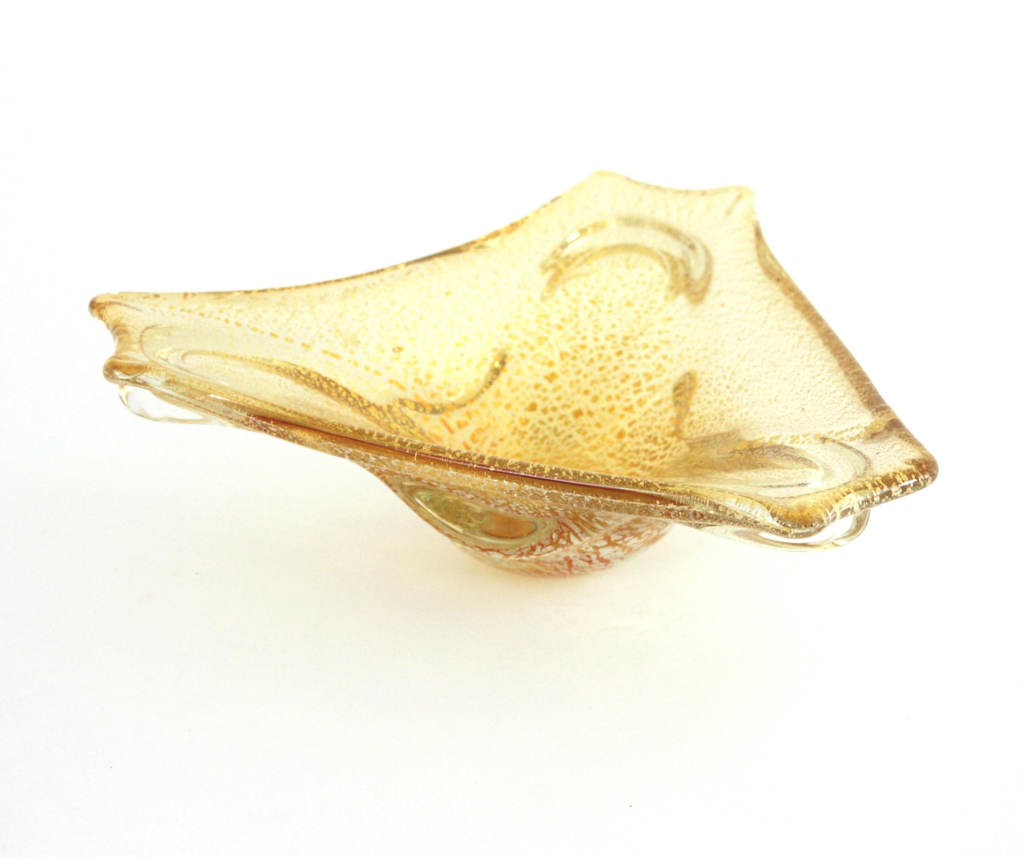 Ciotola triangolare in vetro artistico Barovier&Toso Murano Gold & Silver Flecks in vendita 3