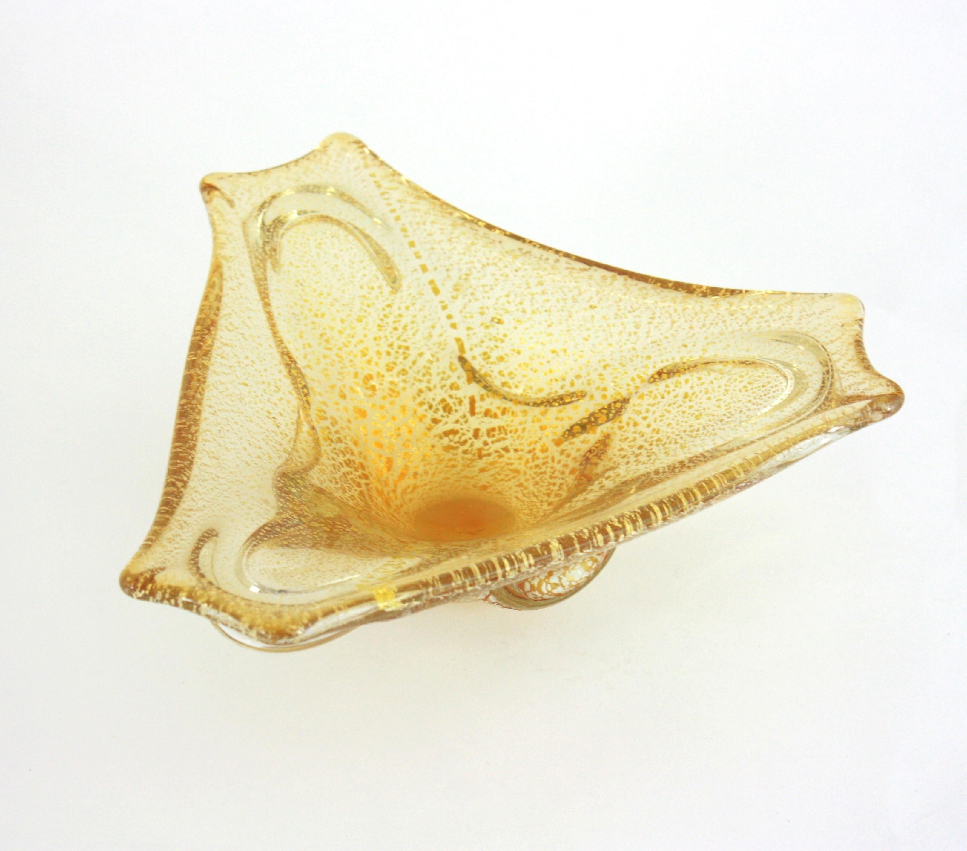 Ciotola triangolare in vetro artistico Barovier&Toso Murano Gold & Silver Flecks in vendita 4