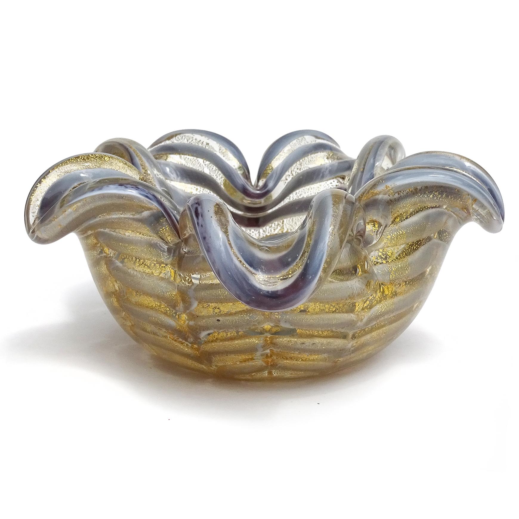 Beautiful vintage Murano hand blown gray and gold flecks Italian art glass flower shaped bowl. Documented to designer Ercole Barovier for Barovier e Toso, circa 1960s. Created in the 