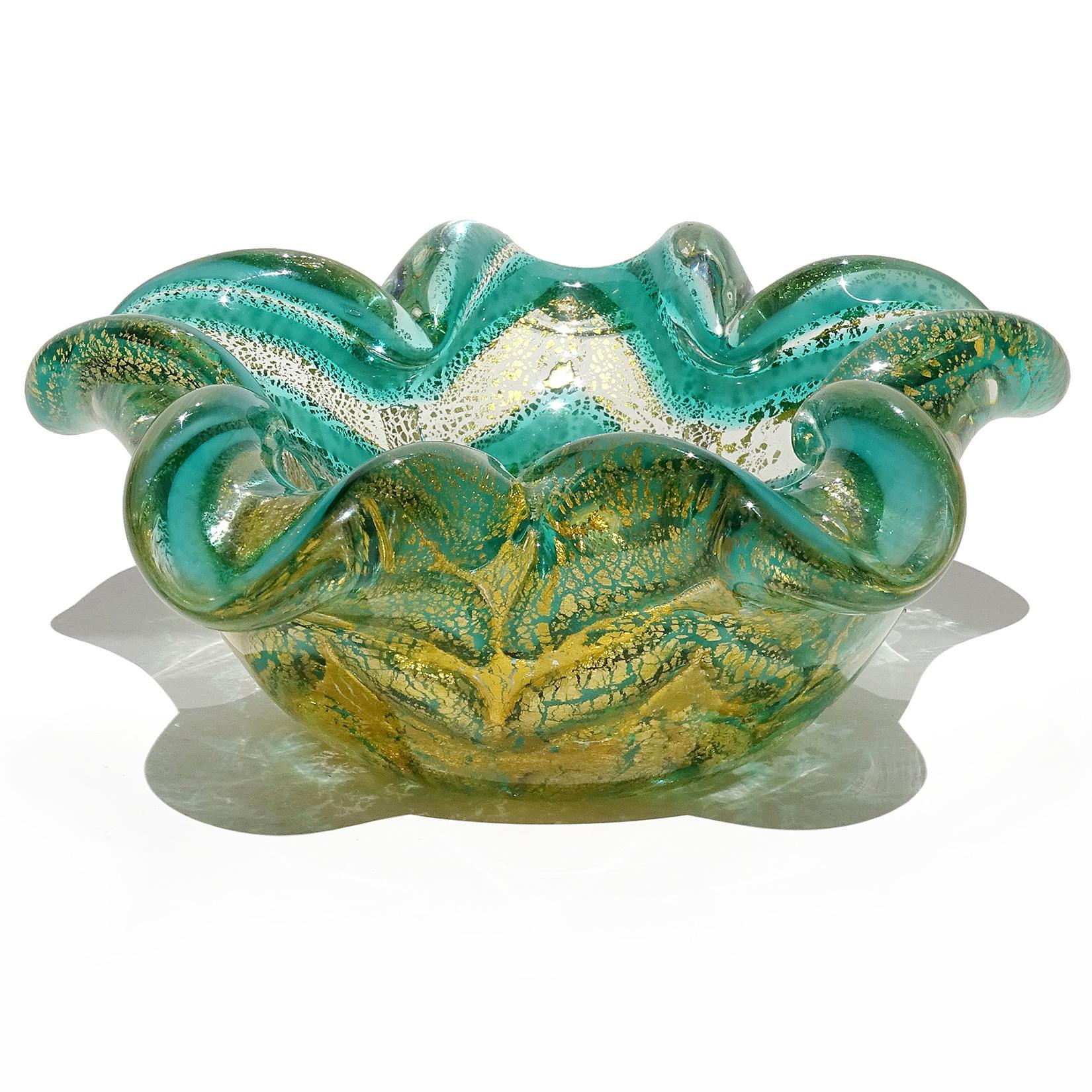 Fait main Barovier & Greene & Greene Greene Decorative Flower Bowl Murano Green Gold Flecks Italian Art Glass en vente