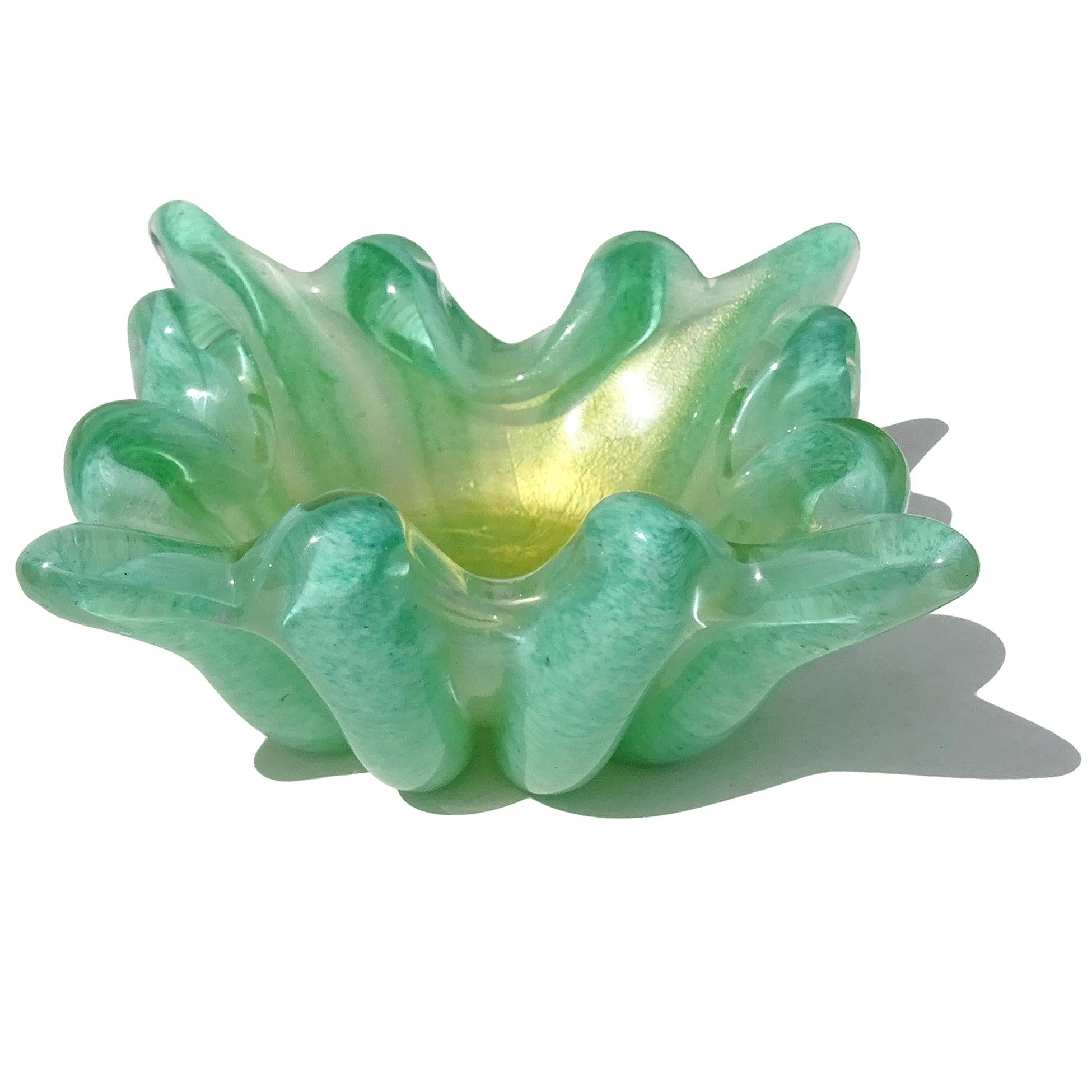 Mid-Century moderno Barovier&Toso Murano, ciotola a spillo in vetro d'arte italiano, verde giada e a macchie d'oro Posacenere in vendita