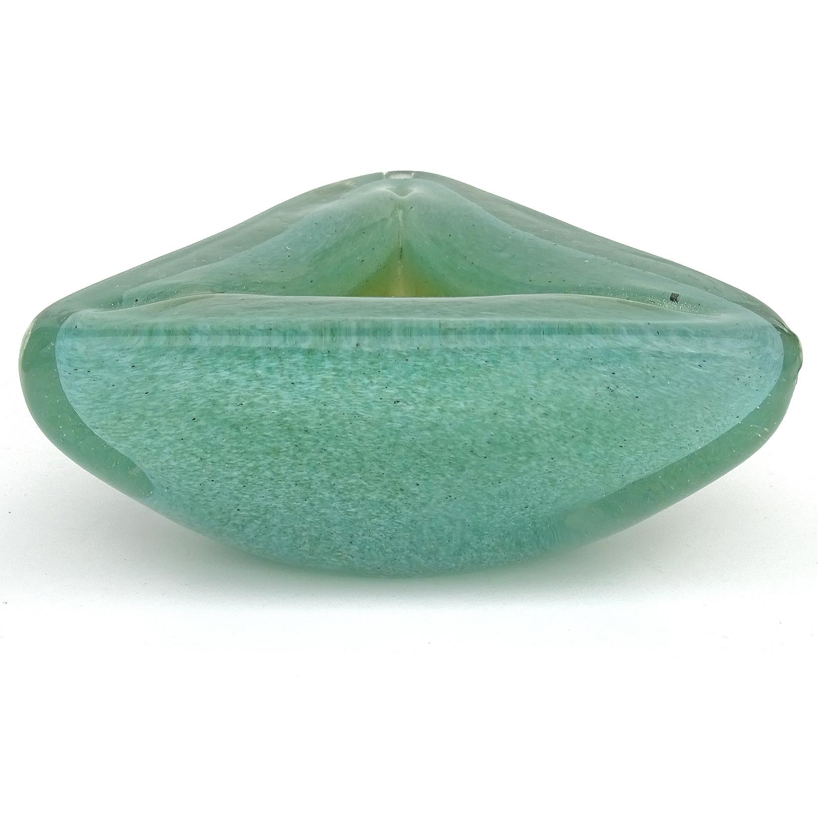 Barovier Toso Murano Jade Green Gold Flecks Italian Art Glass Triangle Bowl In Good Condition In Kissimmee, FL