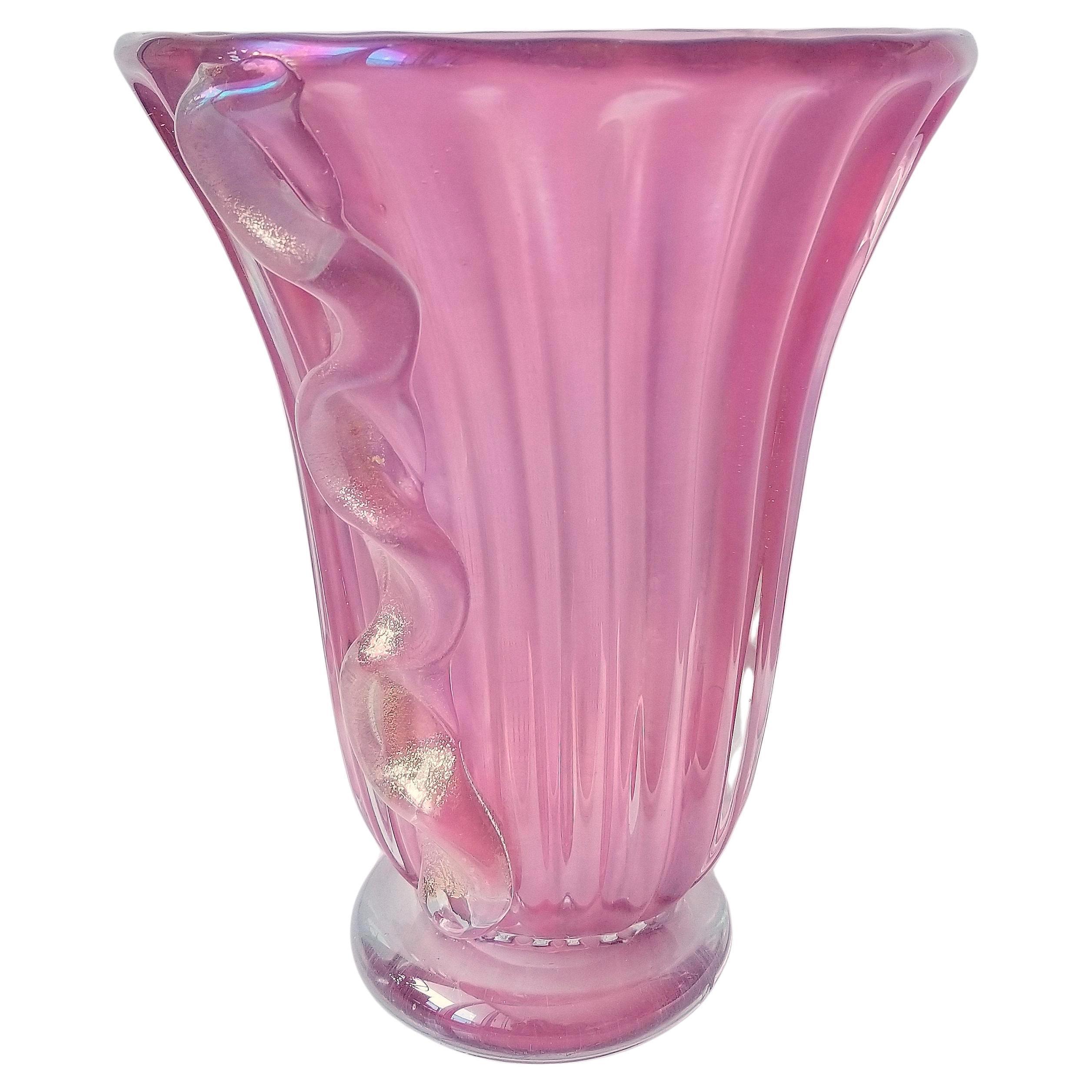 Barovier & Toso Murano Large Fluted Art Glass Vase In Excellent Condition For Sale In Miami, FL