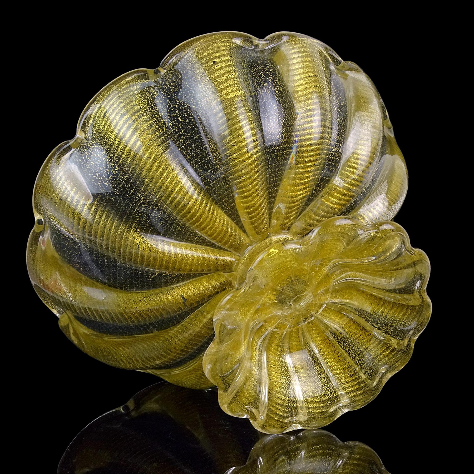 Barovier Toso Murano Cuenco con pie grande de vidrio artístico italiano con motas doradas en Bueno Estado en Kissimmee, FL