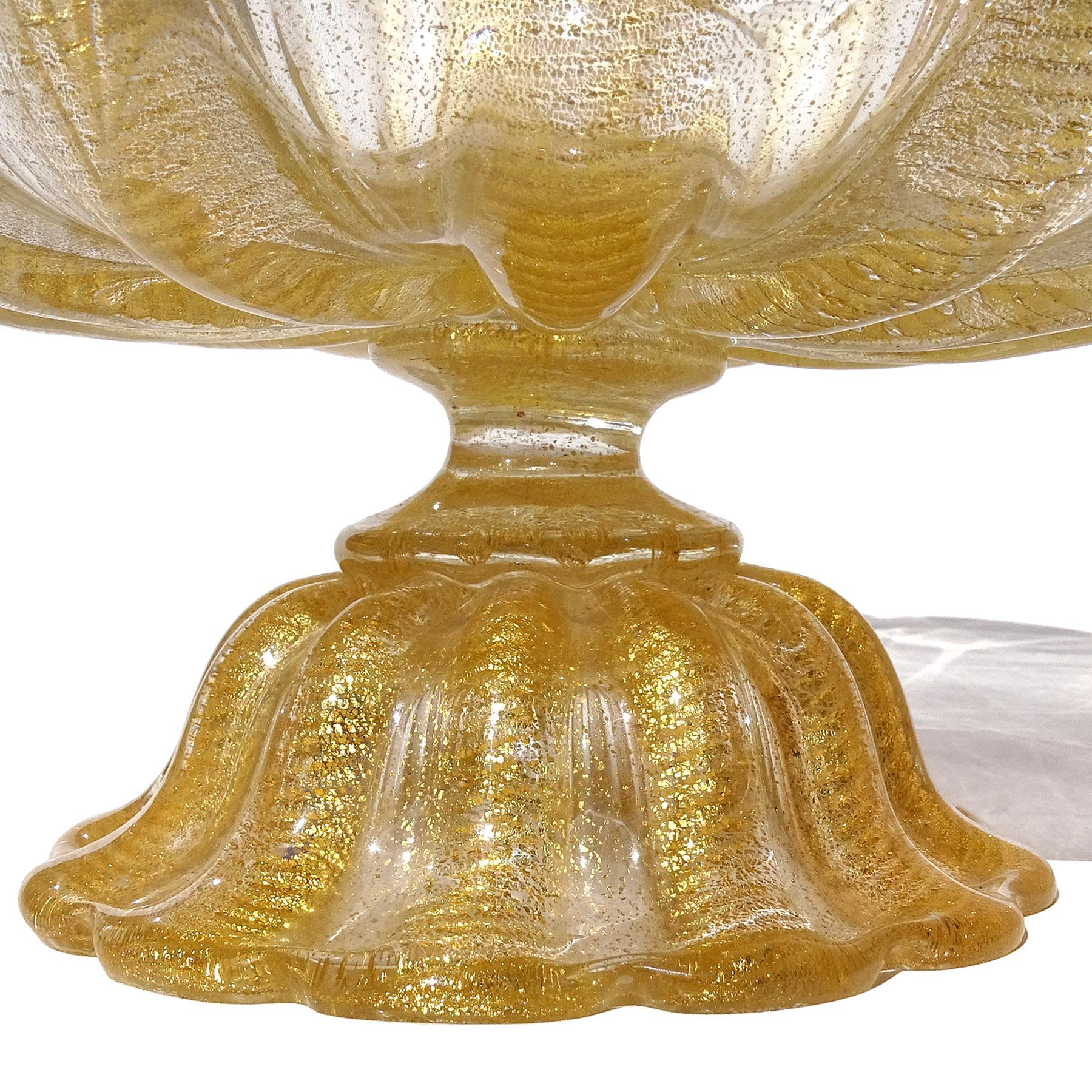 Barovier Toso Murano - Grand bol de centre de table sur pied en verre d'art italien avec mouchetures dorées 2