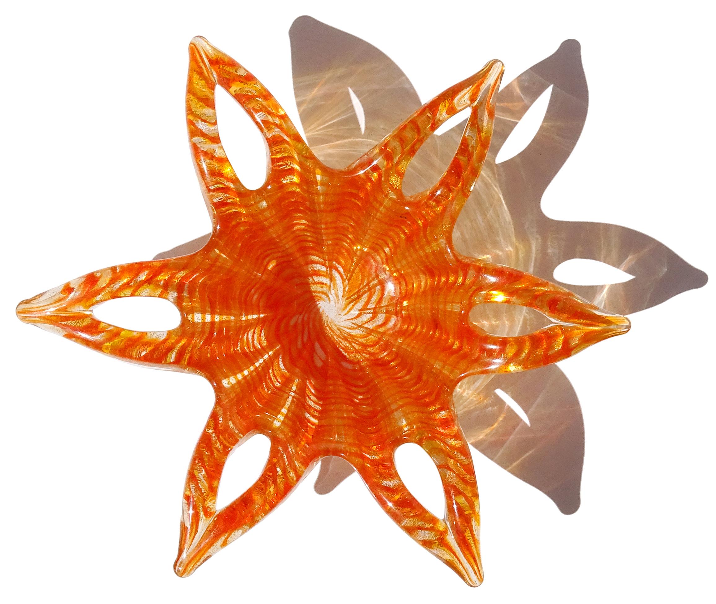 Mid-Century moderno Barovier&Toso Ciotola a stella in vetro artistico di Murano, arancione e a macchie d'oro in vendita