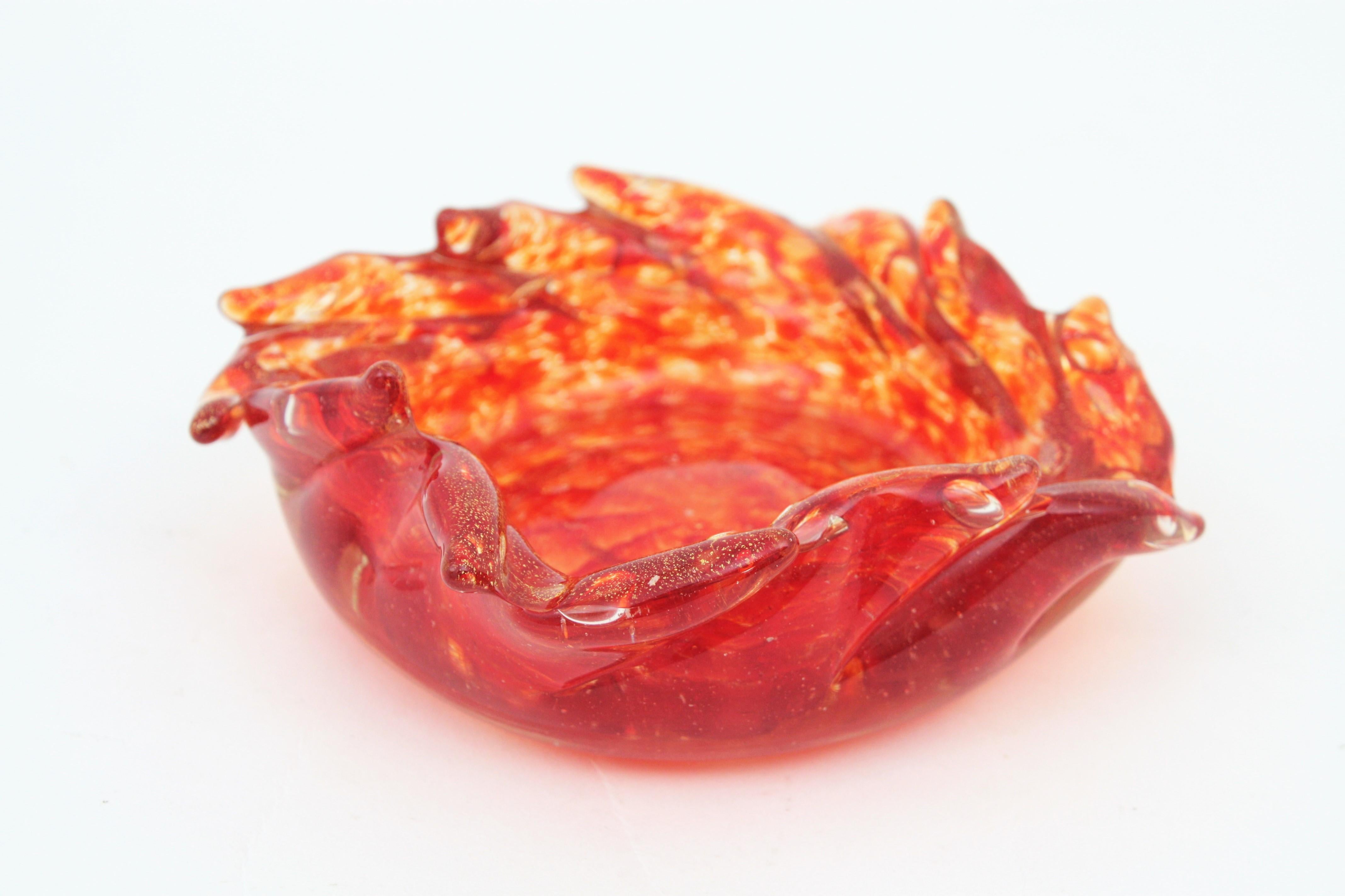 Barovier Toso Murano Orange Red Swirl Art Glass Bowl with Gold Flecks For Sale 4