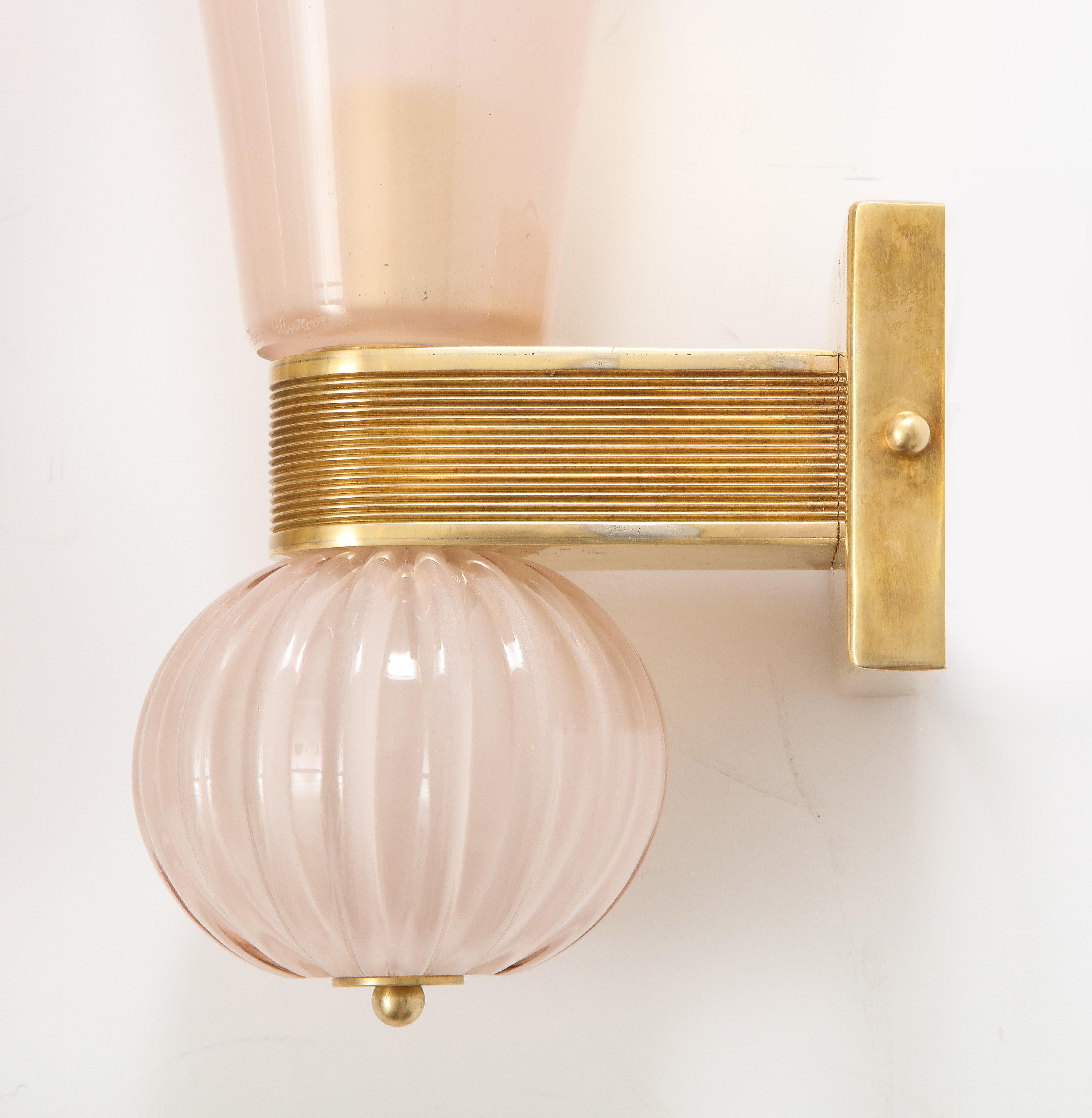 Barovier & Toso Murano Pair of Pink Glass and Brass Wall Sconces, Italy 1940's  7