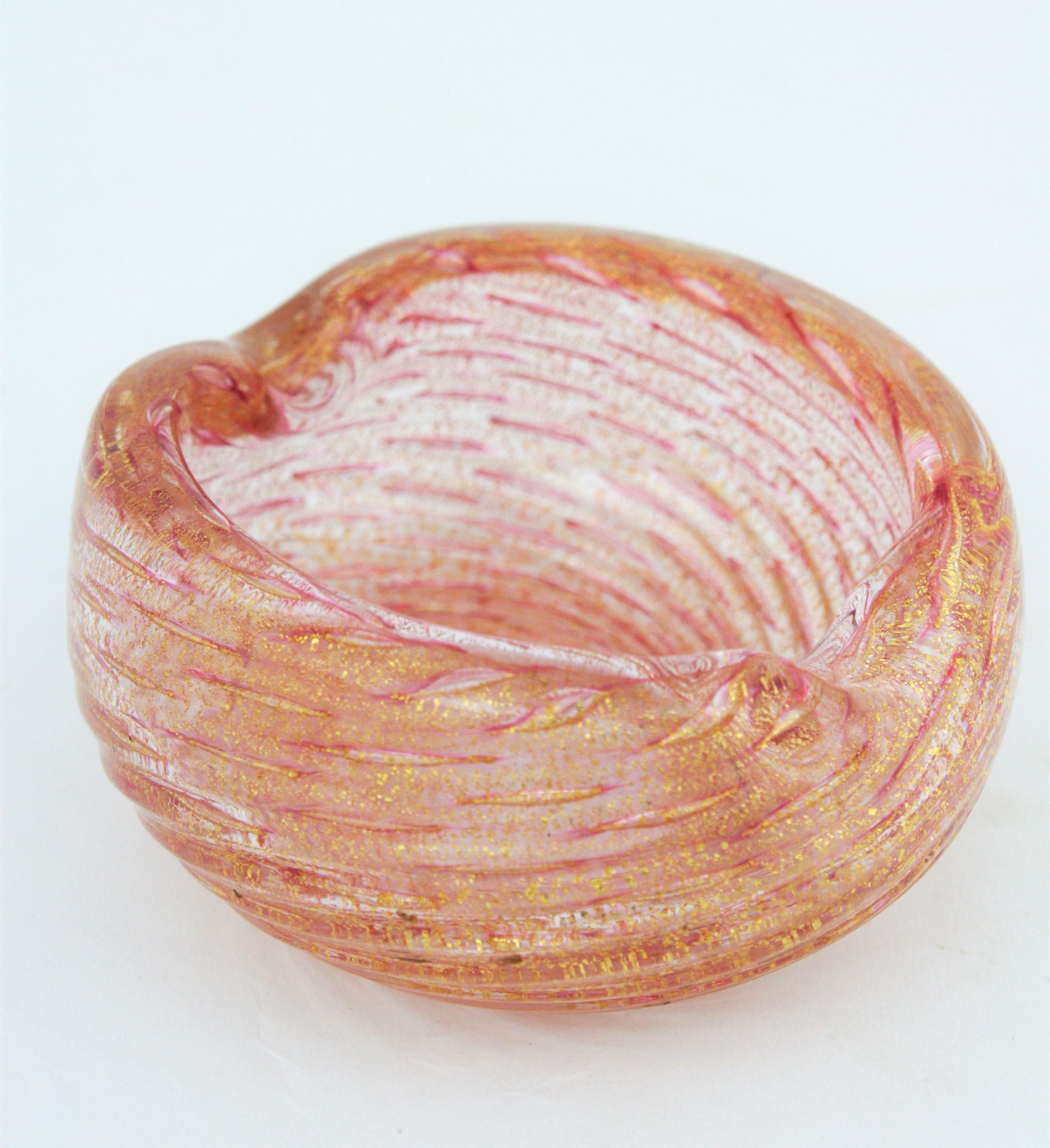 Barovier Toso Murano Pink Swirl Gold Flecks Art Glass Bowl or Ashtray  In Excellent Condition For Sale In Barcelona, ES