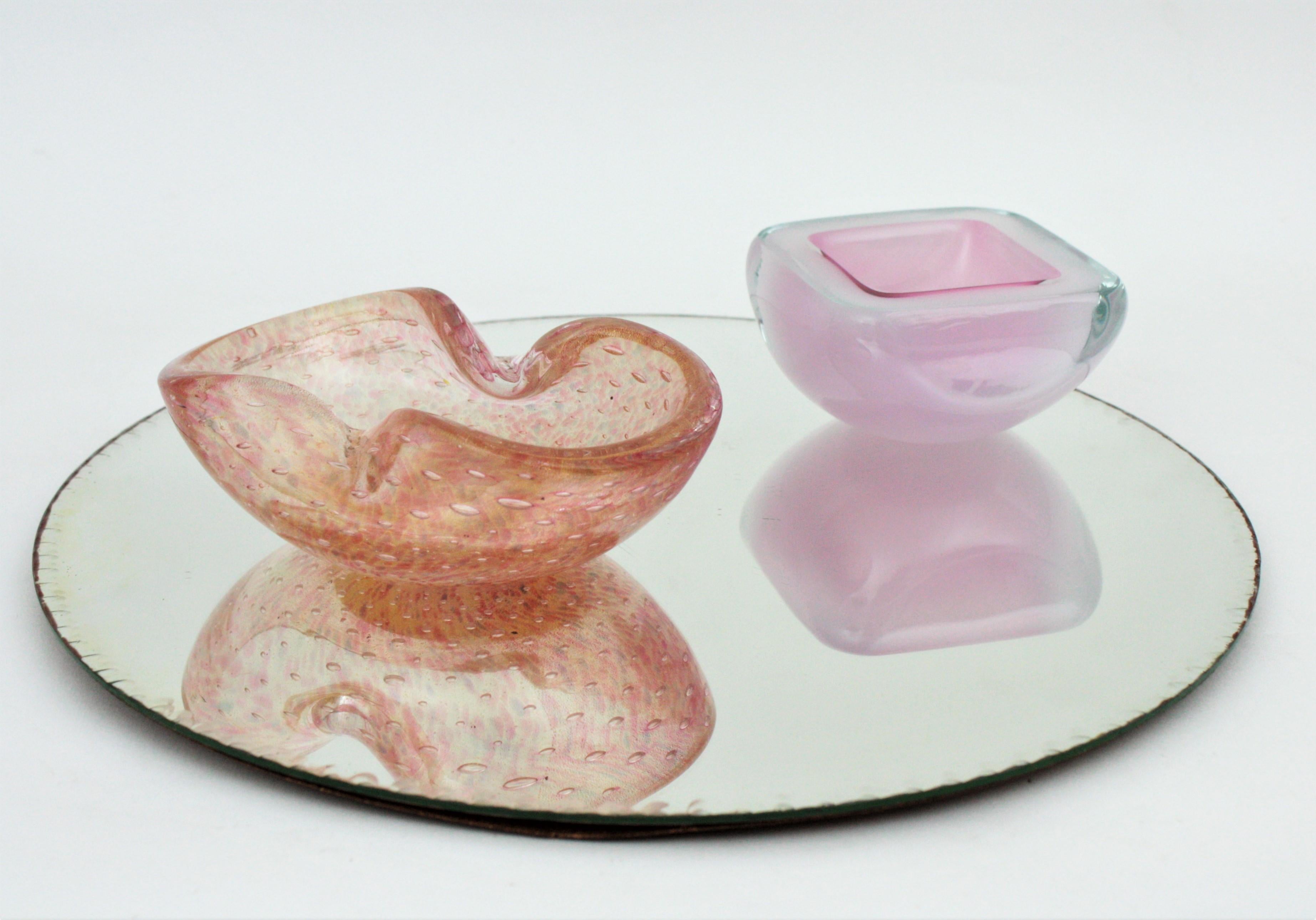 Italian Barovier Toso Murano Pink Gold Flecks Bullicante Art Glass Bowl or Ashtray For Sale