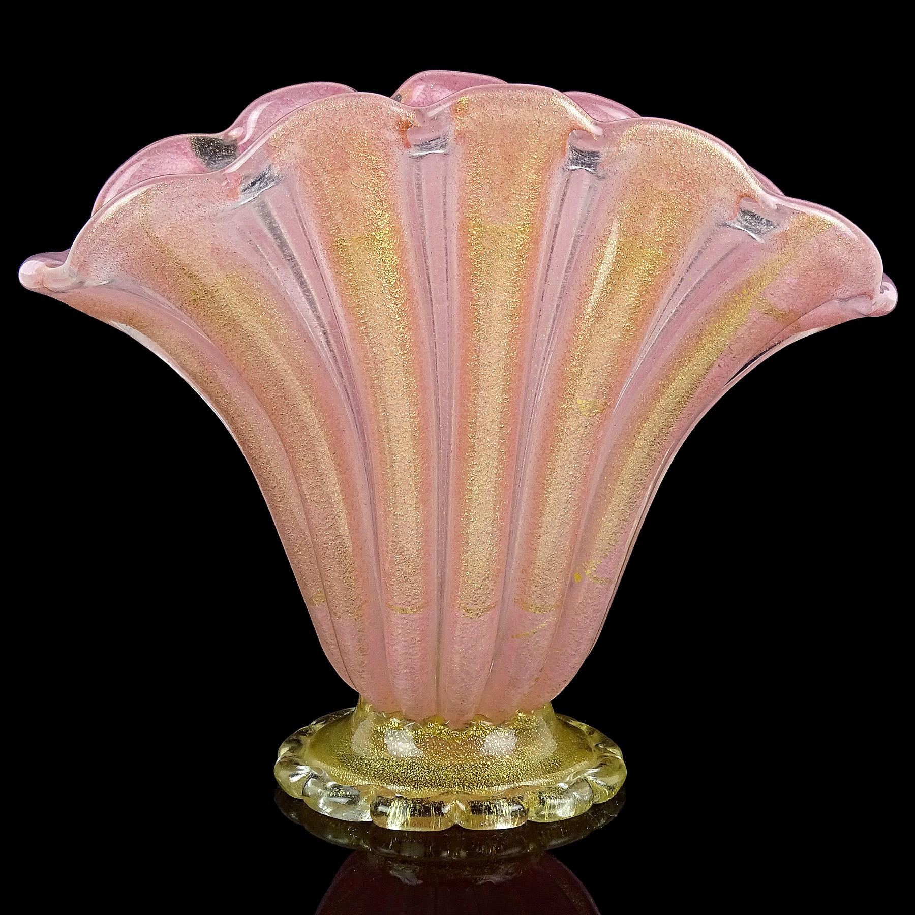 Gorgeous vintage Murano hand blown pink and gold flecks Italian art glass footed fan shaped flower vase. Attributed to designer Ercole Barovier for the Barovier e Toso workshop. Created in the 