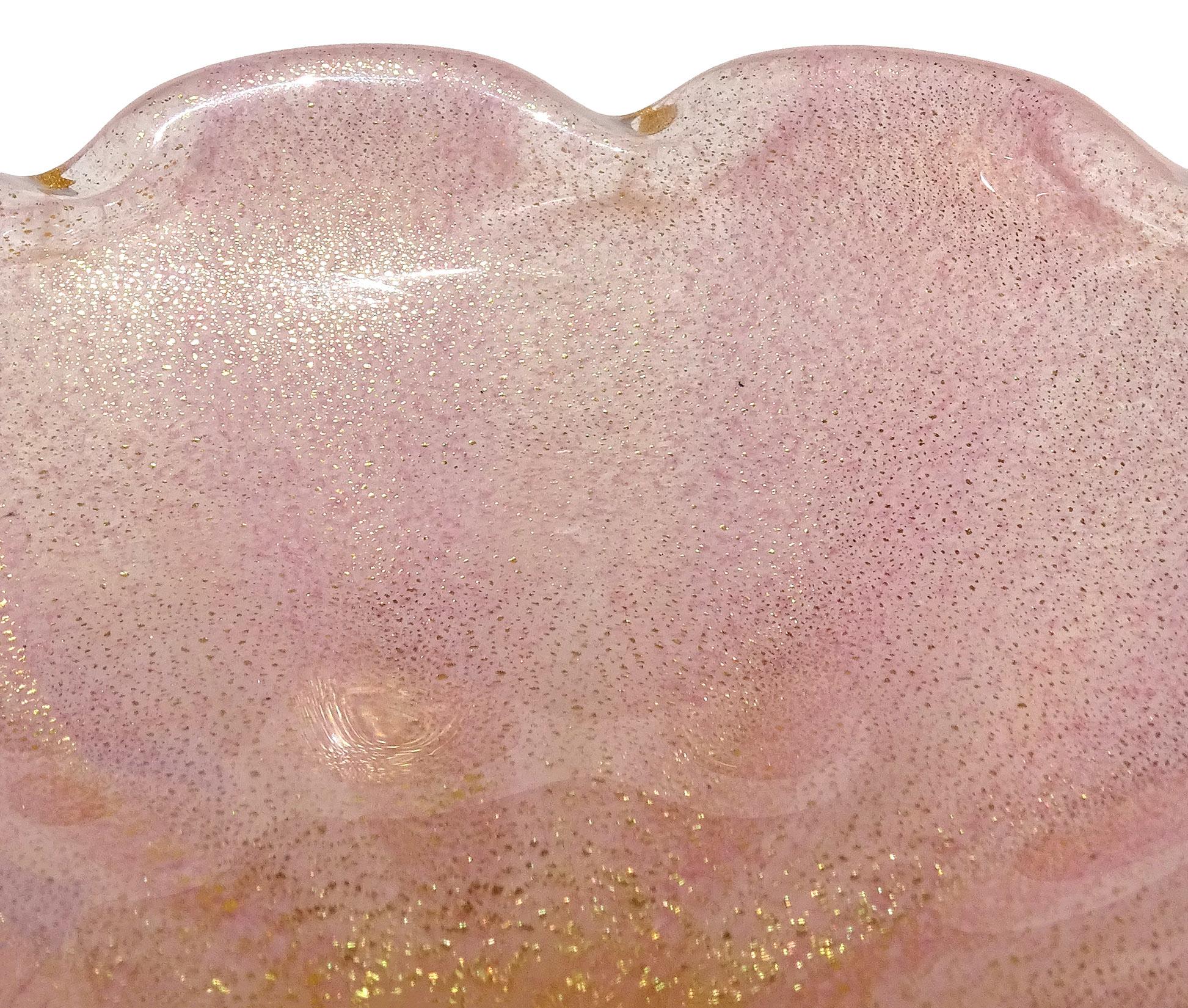 Mid-Century Modern Barovier - Bol à compote côtelé en verre d'art italien de Murano rose avec mouchetures dorées en vente