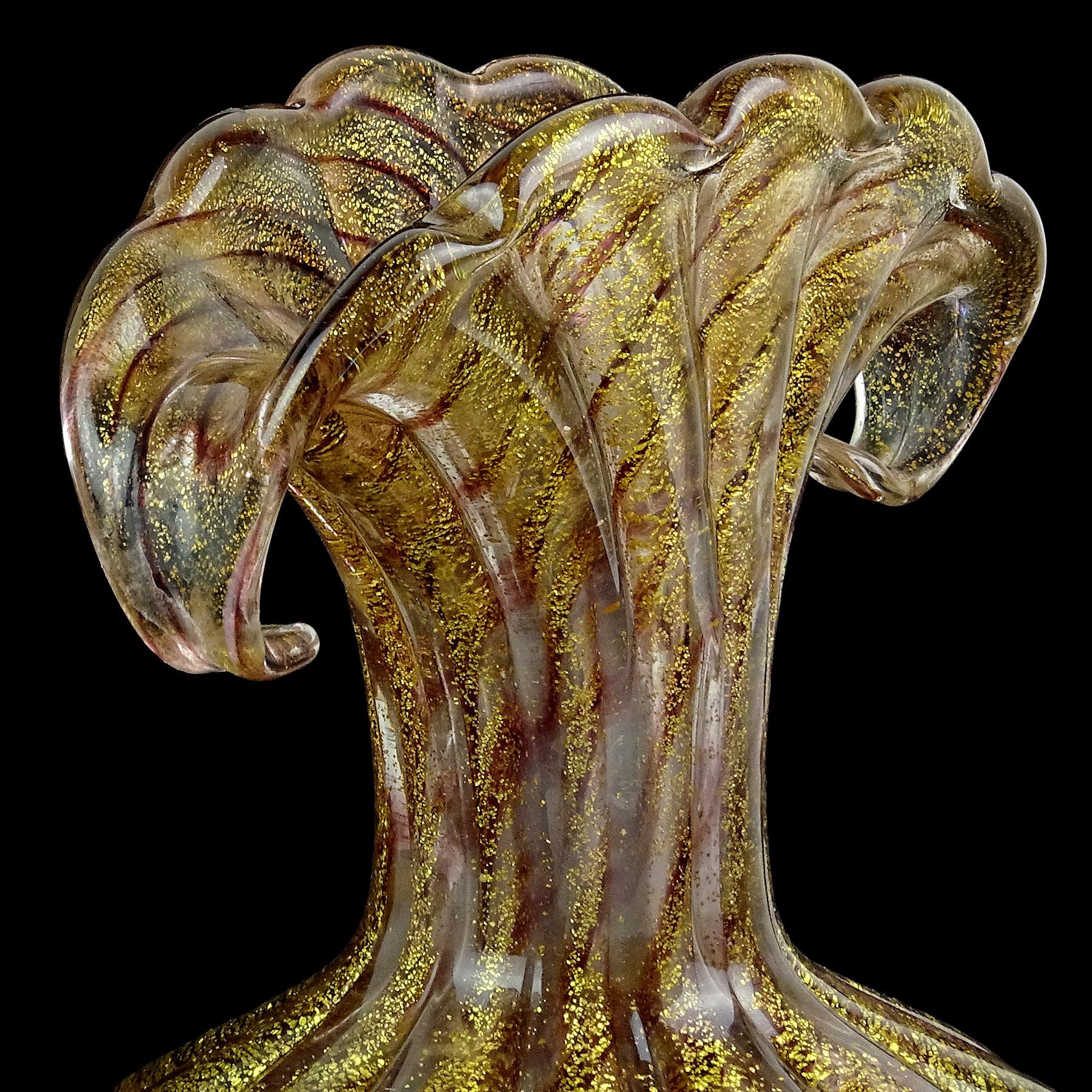 20ième siècle Barovier&Toso Murano Purple Gold Flecks Italian Art Glass Fan Top Flower Vase en vente