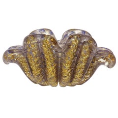 Barovier&Toso Murano, vetro artistico italiano a fiocchi d'oro, piatto a forma di fiore