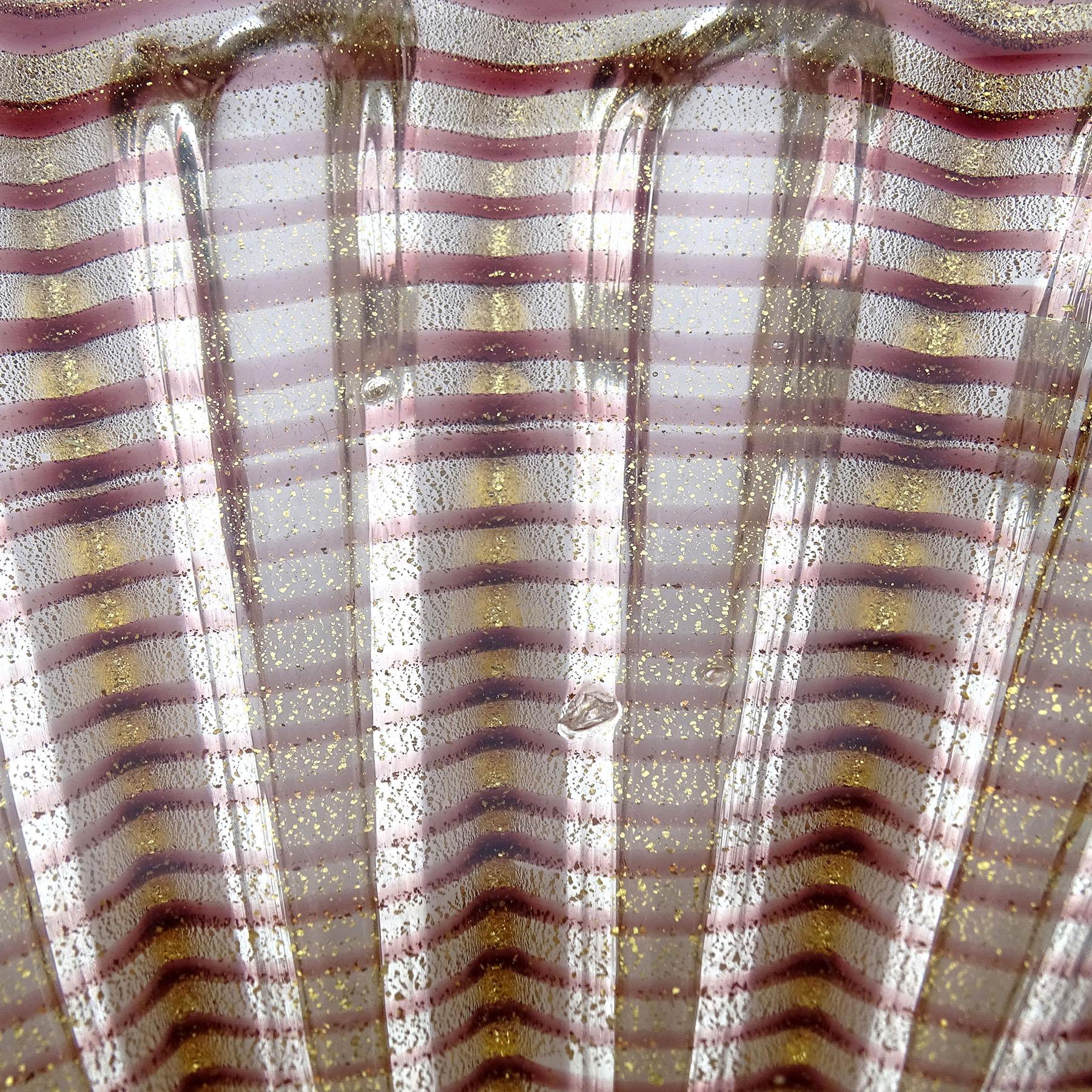 Barovier Toso Murano Lila Goldflecken Italienisches Kunstglas Gerippte Muschelschale im Angebot 2