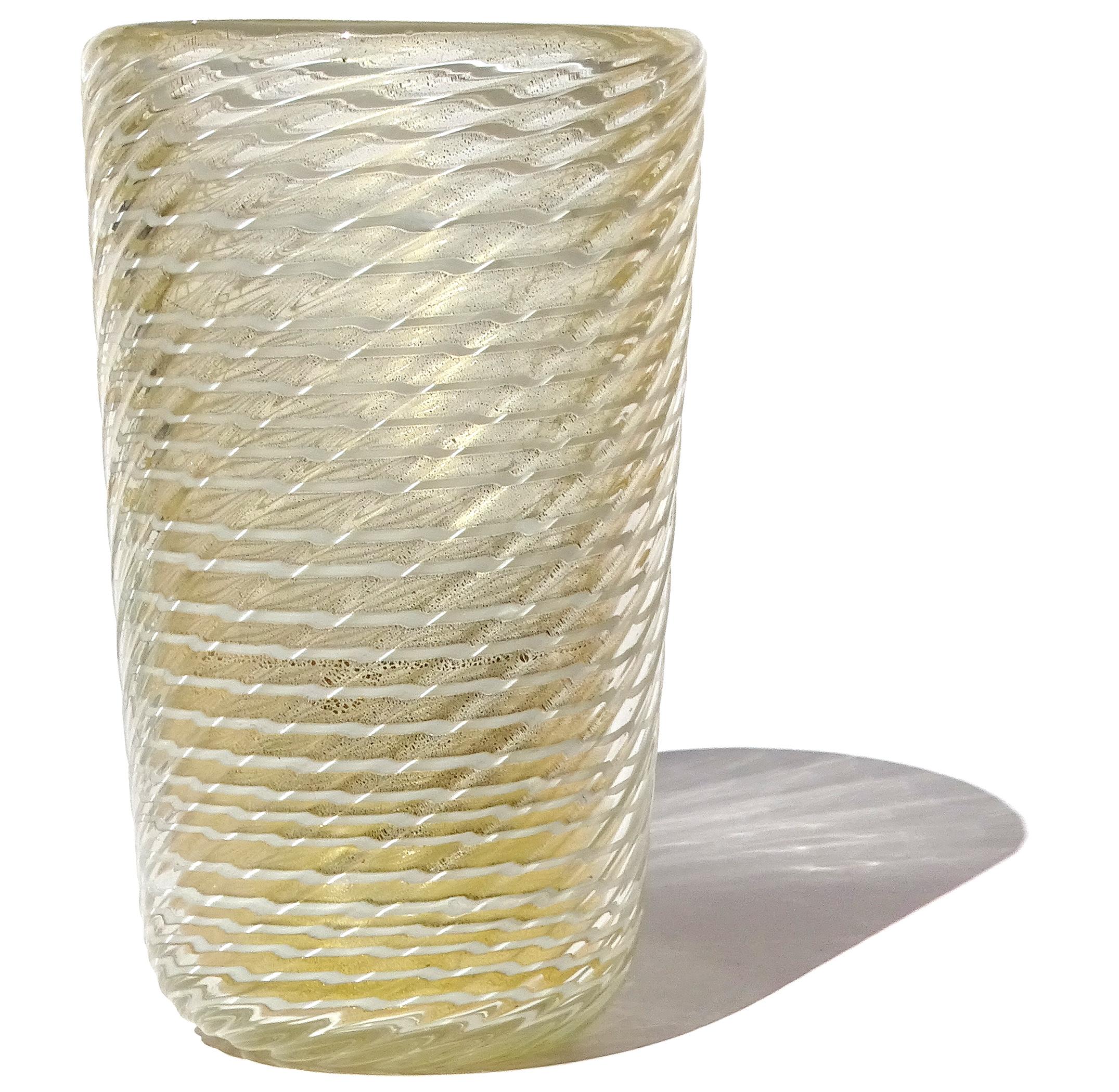 Fatto a mano Barovier&Toso Vaso da fiori in vetro artistico italiano di Murano Bianco Optic Swirl Gold Flecks in vendita