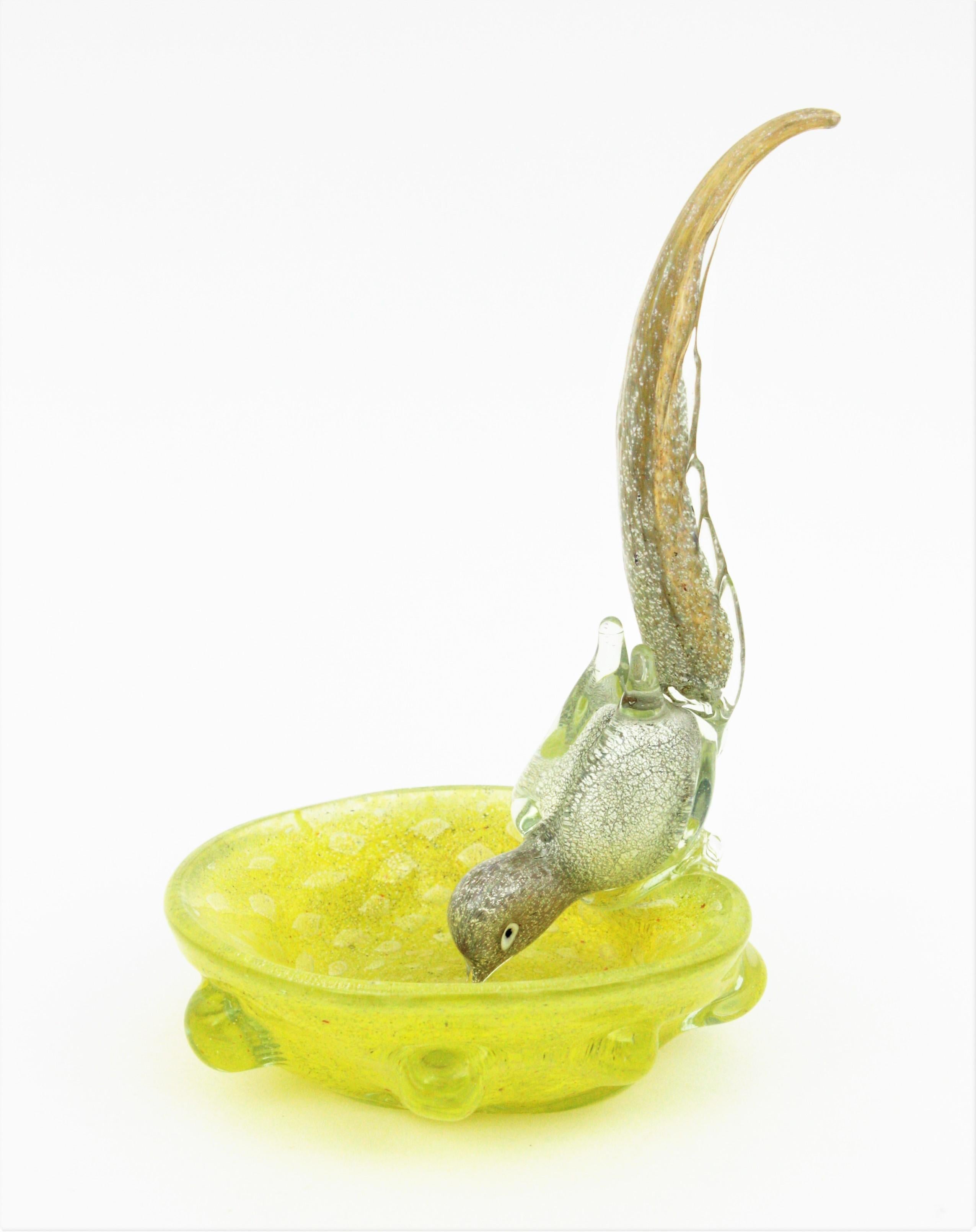 Italian Barovier Toso Yellow Murano Glass Bowl, Silver Flecks & Drinking Bird For Sale 5