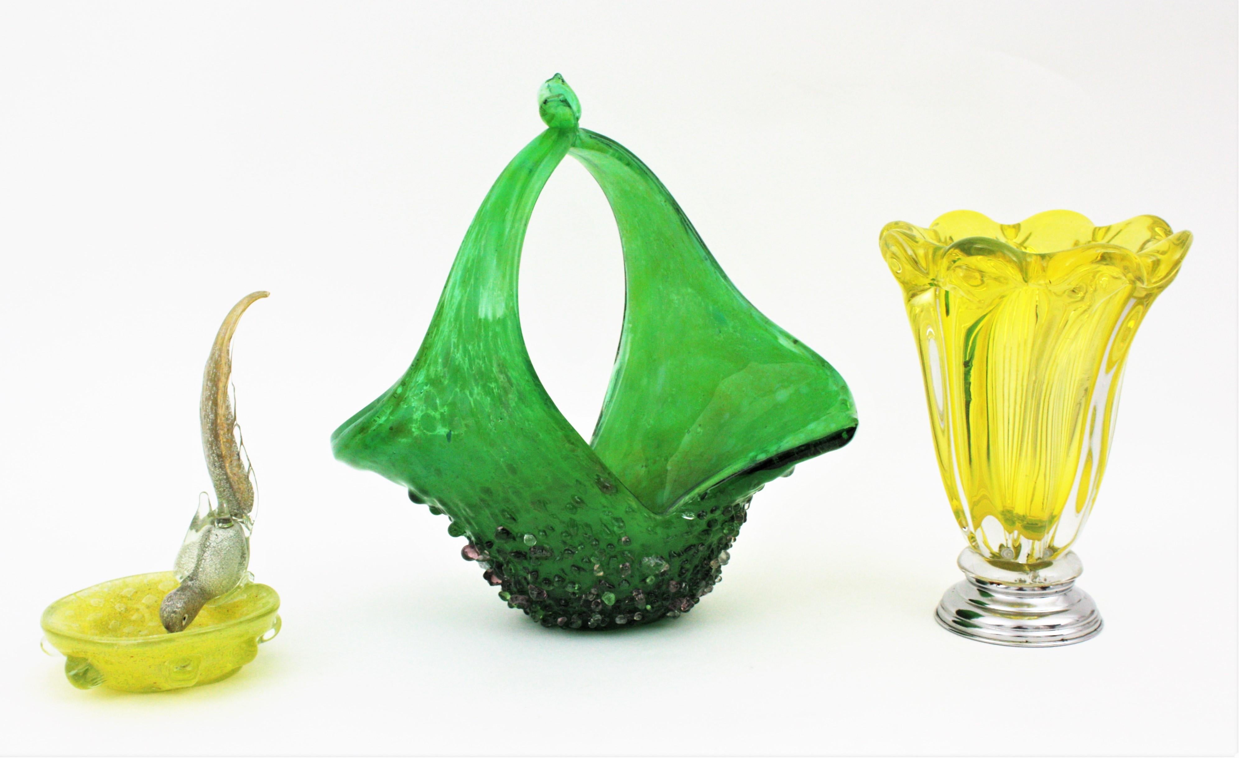 Fait main Bol italien Barovier Toso en verre de Murano jaune, mouchetures d'argent et oiseaux à boire en vente