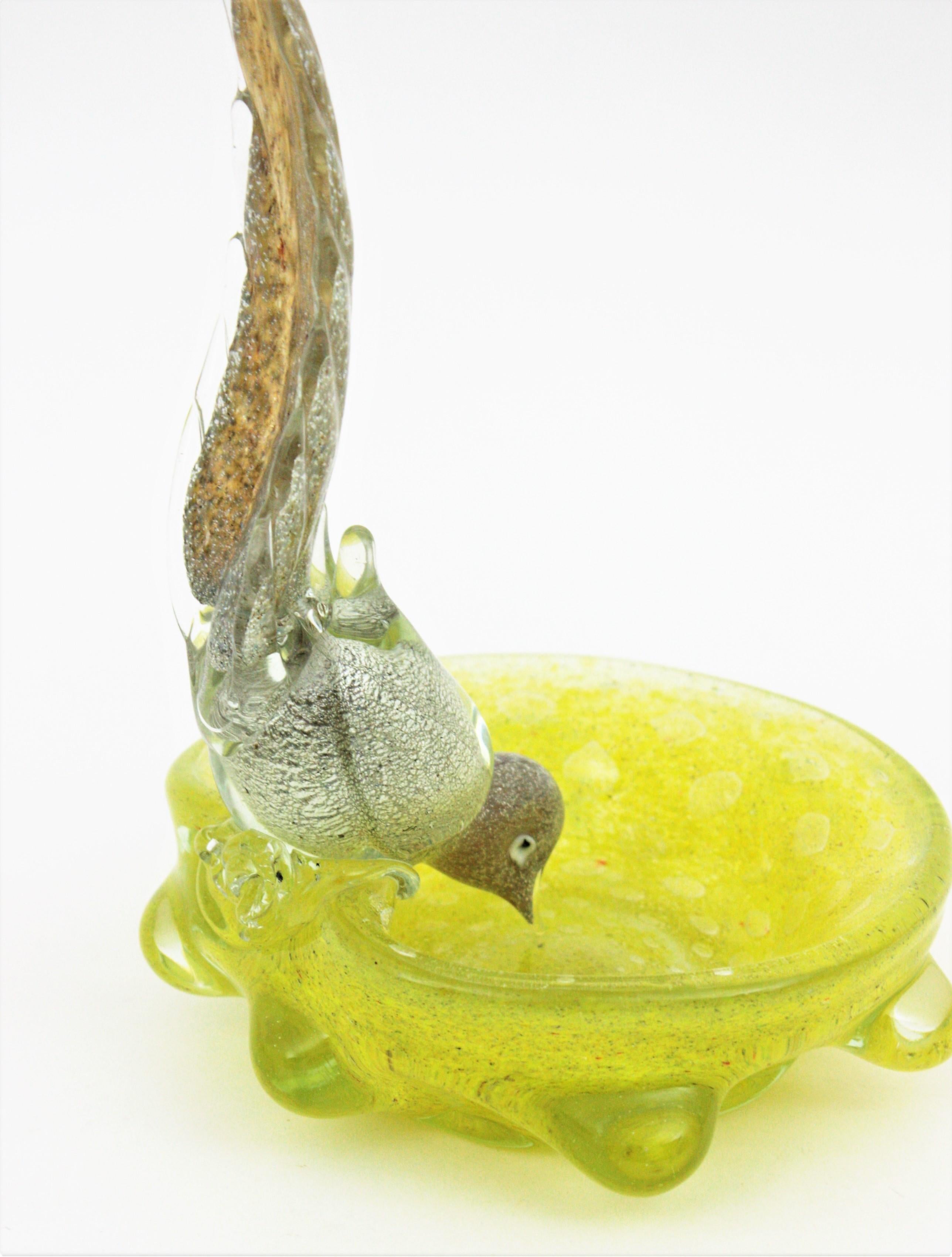 Italian Barovier Toso Yellow Murano Glass Bowl, Silver Flecks & Drinking Bird For Sale 2