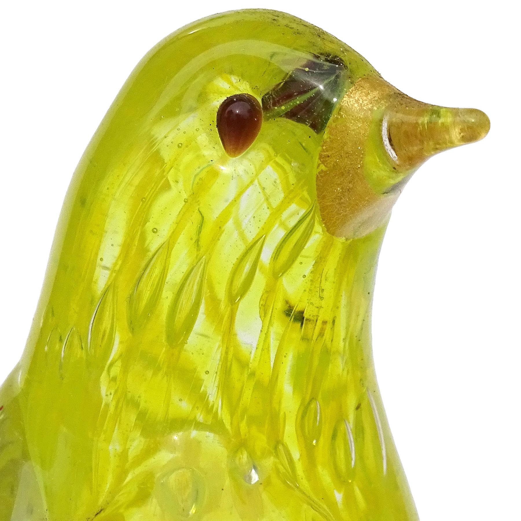 Barovier Toso Murano Yellow Gold Flecks Italian Art Glass Love Birds Sculpture In Good Condition For Sale In Kissimmee, FL