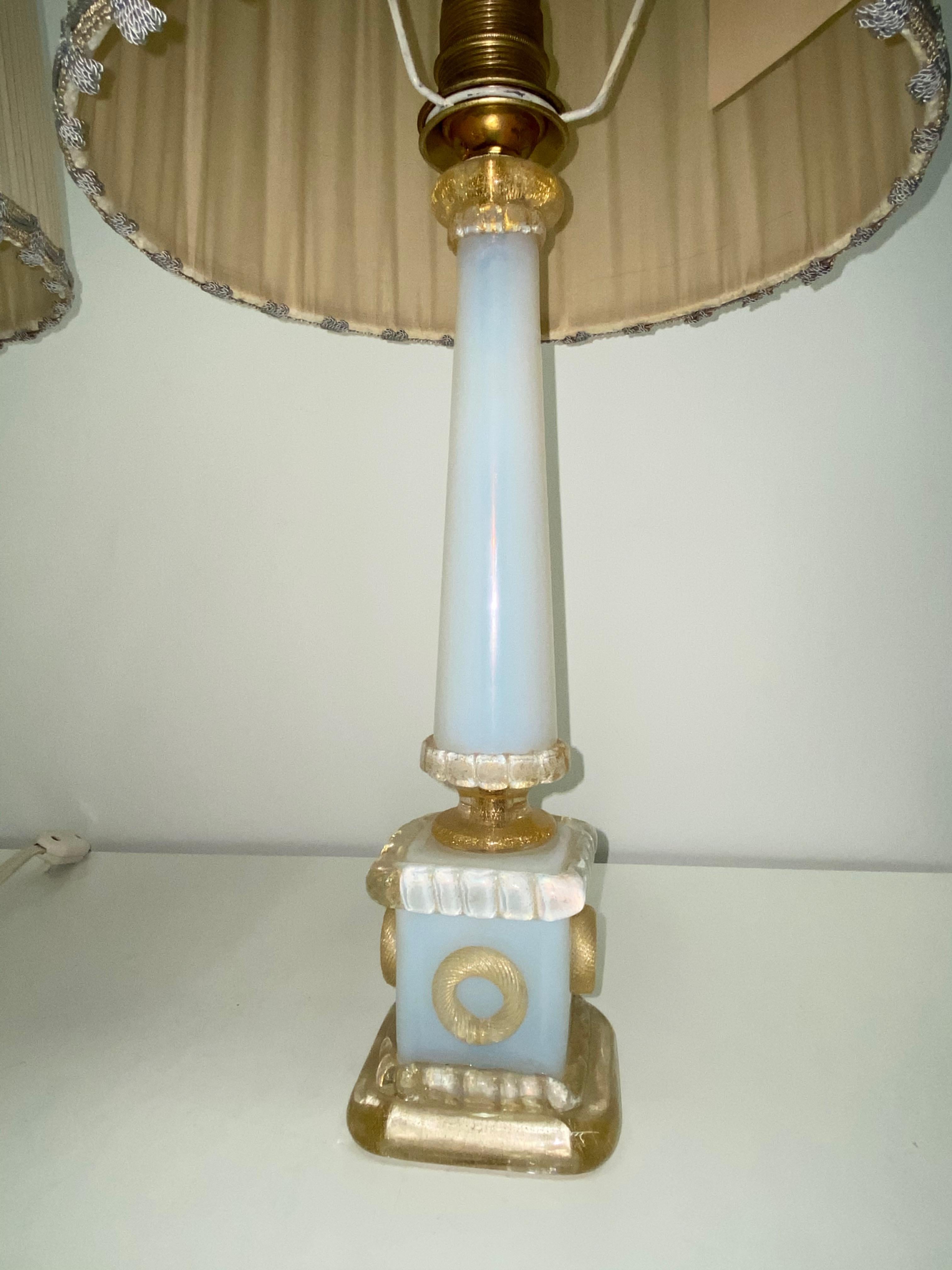 Barovier Toso Neoclassic Obelisk Iridize & Gold Infused Murano Glass Table Lamps In Good Condition For Sale In Nuernberg, DE