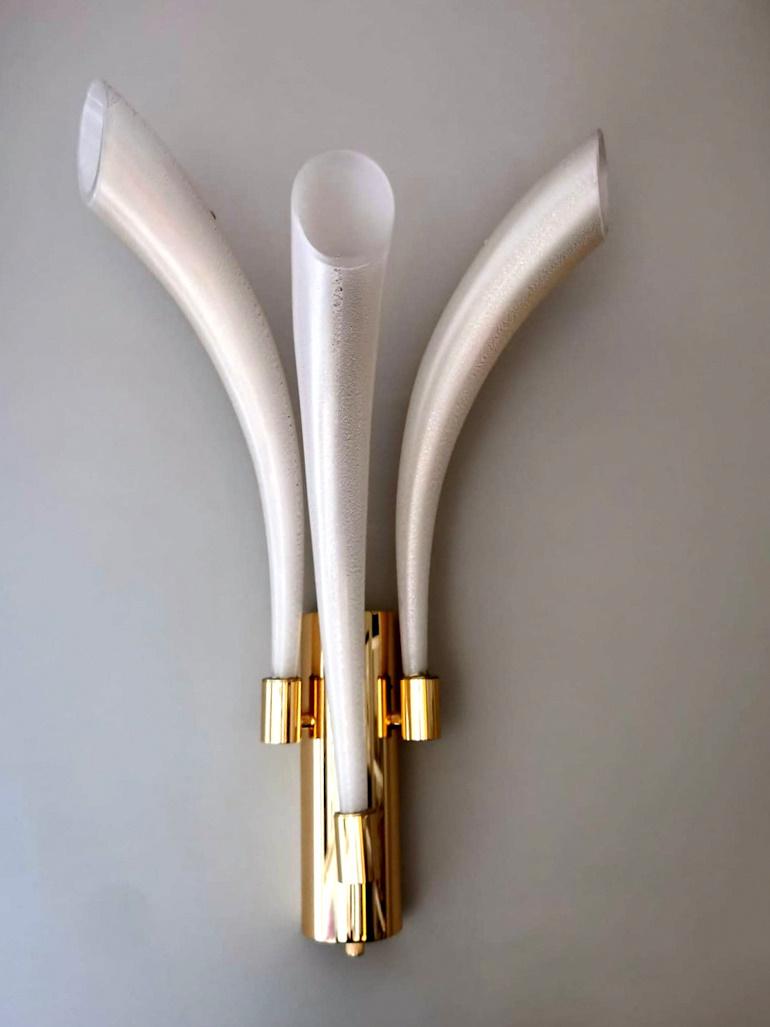 Brass Barovier & Toso Pair Wall Sconces Mod. Fireworks Murano Glass Opaline With Gold
