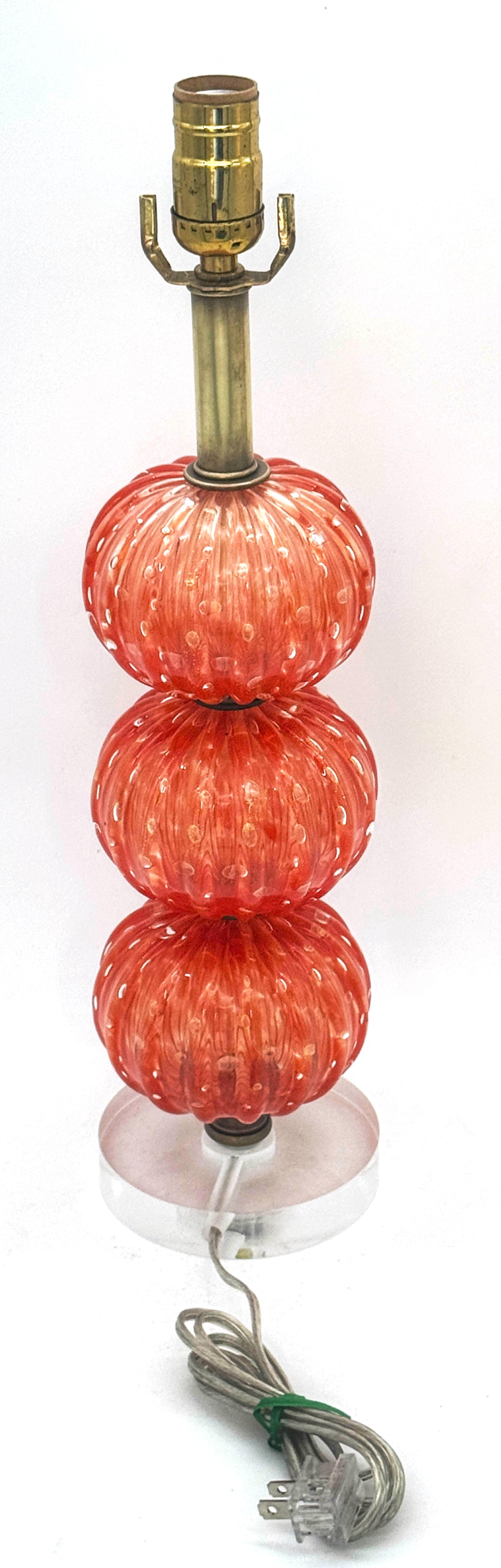Mid-Century Modern Barovier & Toso Pulegoso Orange Murano Glass & Lucite  Stacked Orb Column Lamp  For Sale
