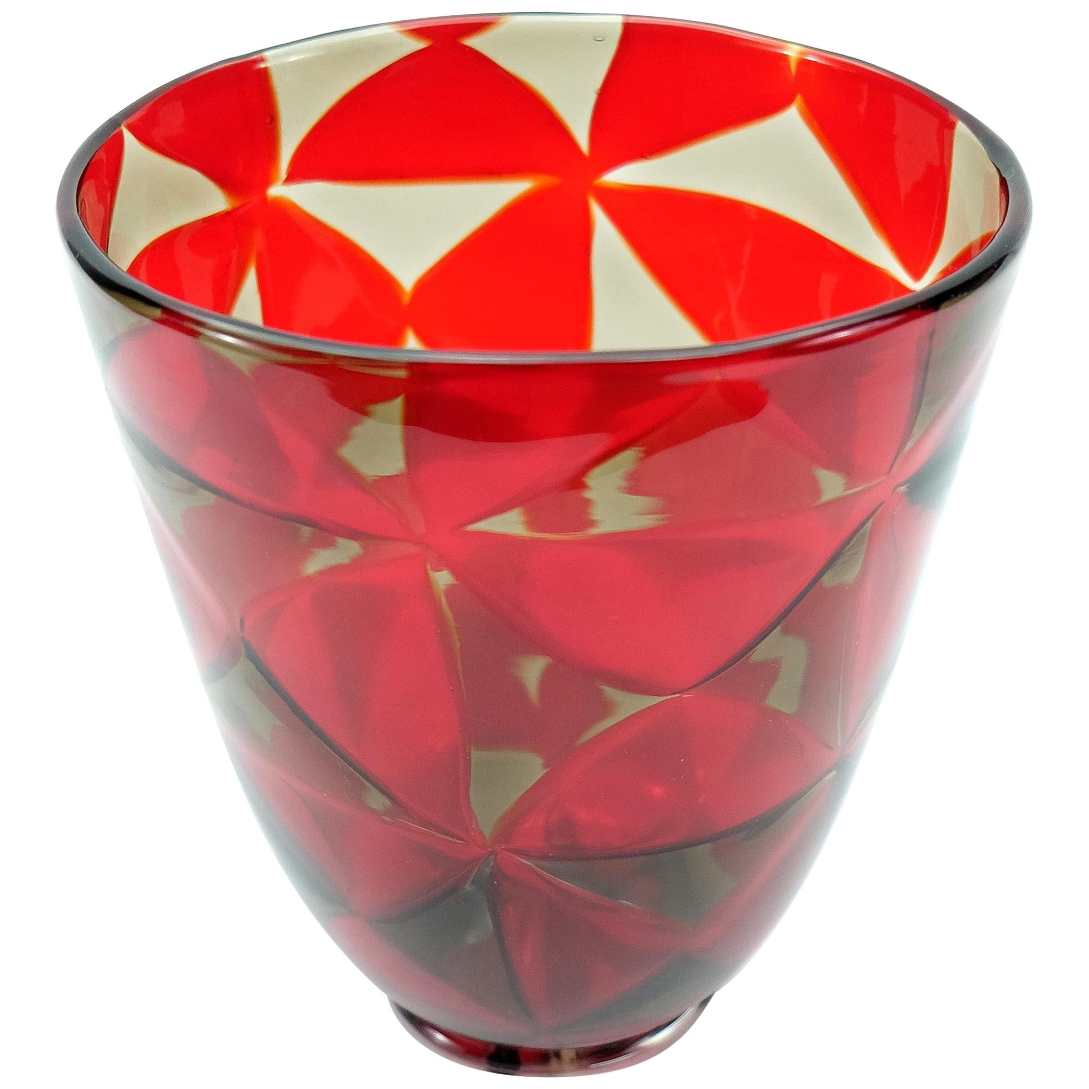 Barovier & Toso Red Mosaic Triangle Murano Glass Vase

Offered for sale is a magnificent handblown red mosaic triangle Murano Glass vase by Barovier & Toso. The handblown vase is signed on the base and retains the original maker's label.

 