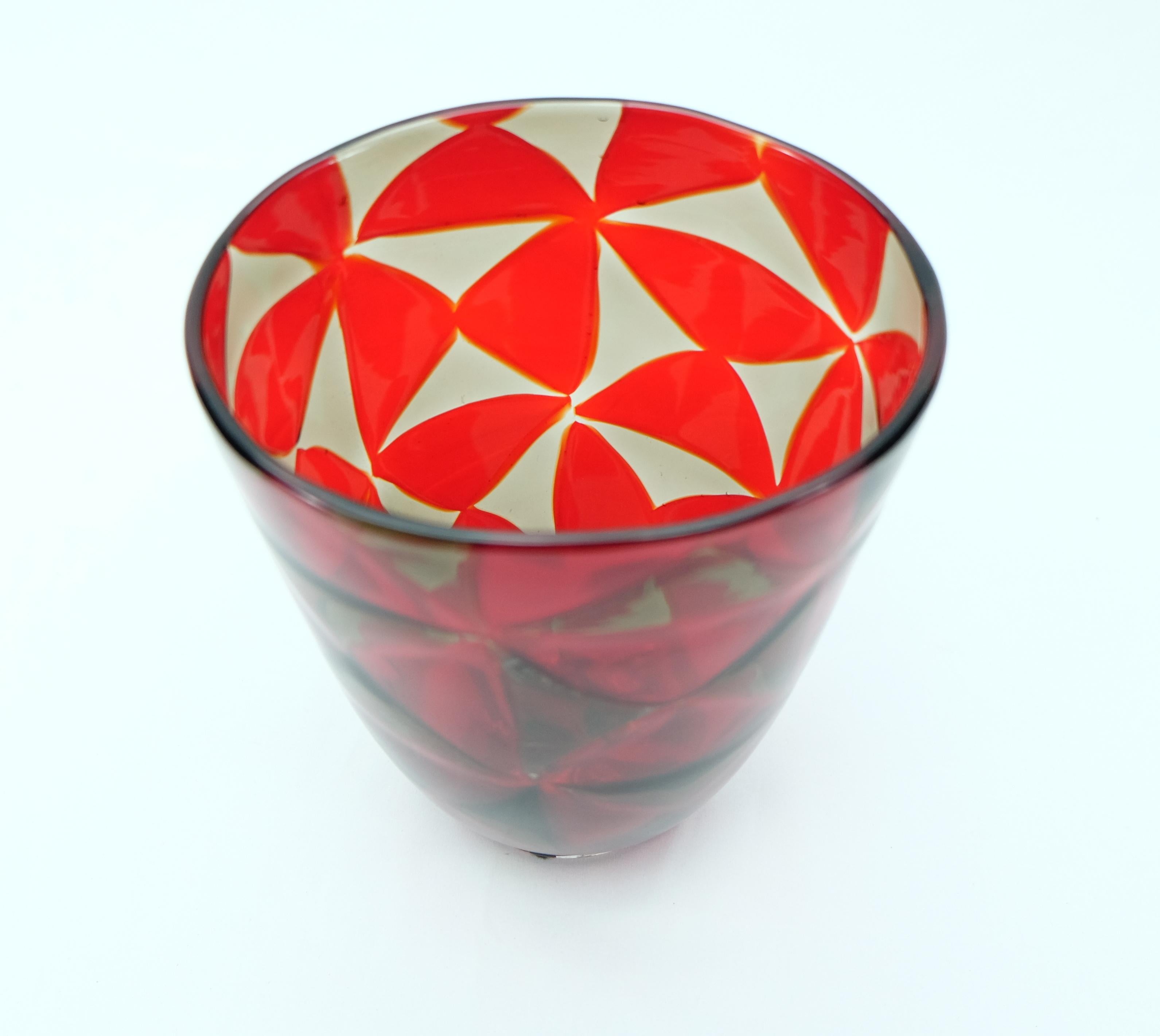 Barovier & Toso Red Mosaic Triangle Murano Glass Vase In Excellent Condition For Sale In Miami, FL