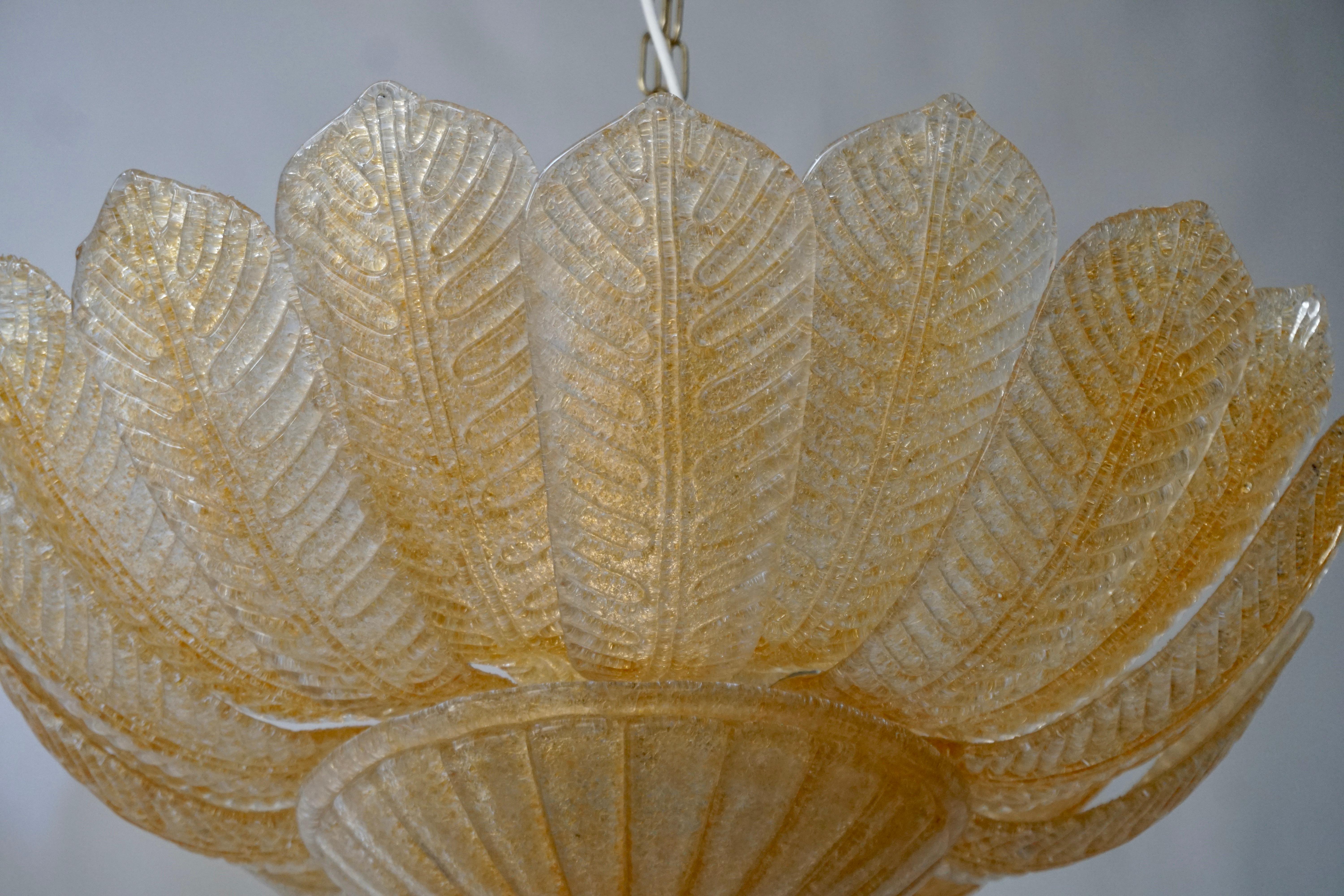 Barovier Toso Style Italian Gold Textured Murano Glass Flower Leaf Flushmount (anglais seulement) en vente 3