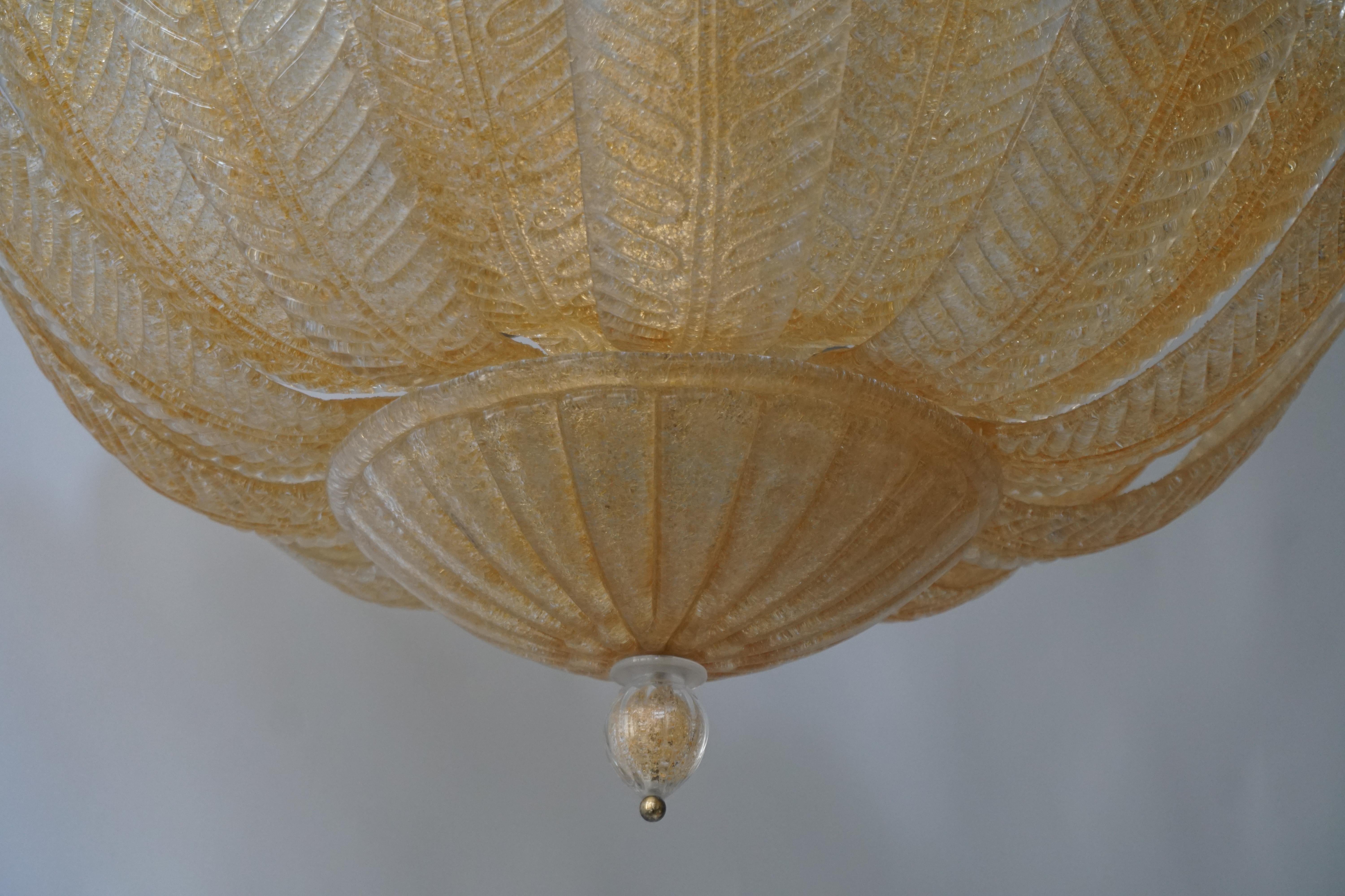 Barovier Toso Style Italian Gold Textured Murano Glass Flower Leaf Flushmount (anglais seulement) en vente 4