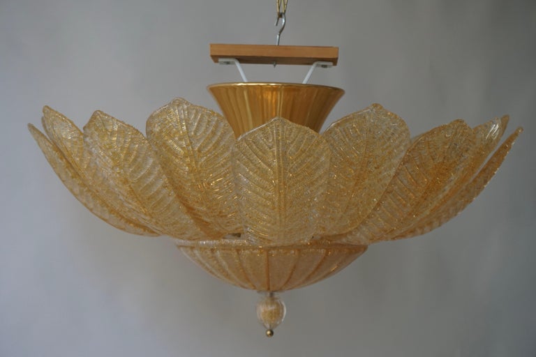 20th Century Barovier Toso Style Italian Gold Textured Murano Glass Flower Leaf Flushmount For Sale
