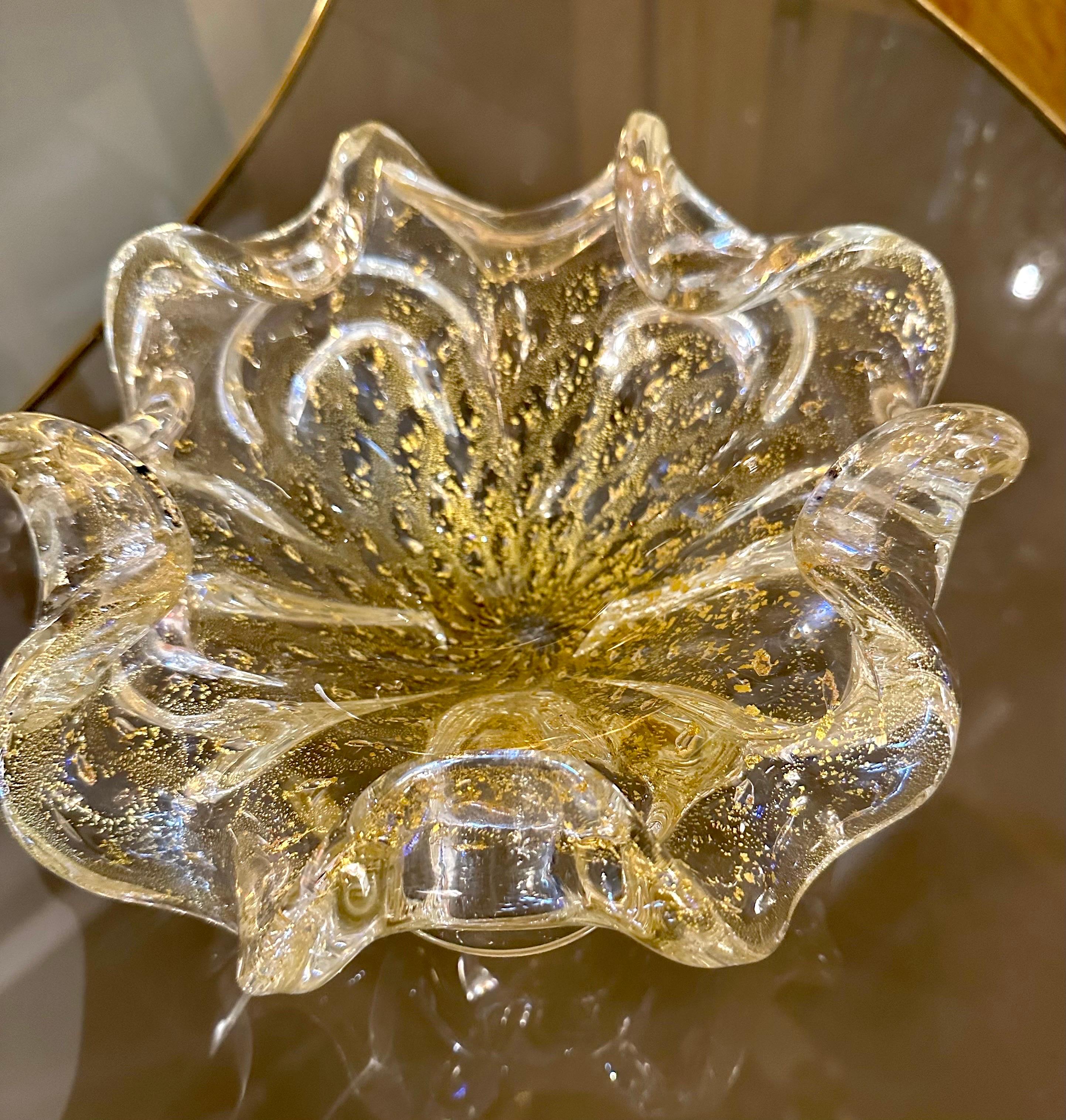 italien Barovier Centre de table en verre Murano Tosso avec inclusion d'or  en vente