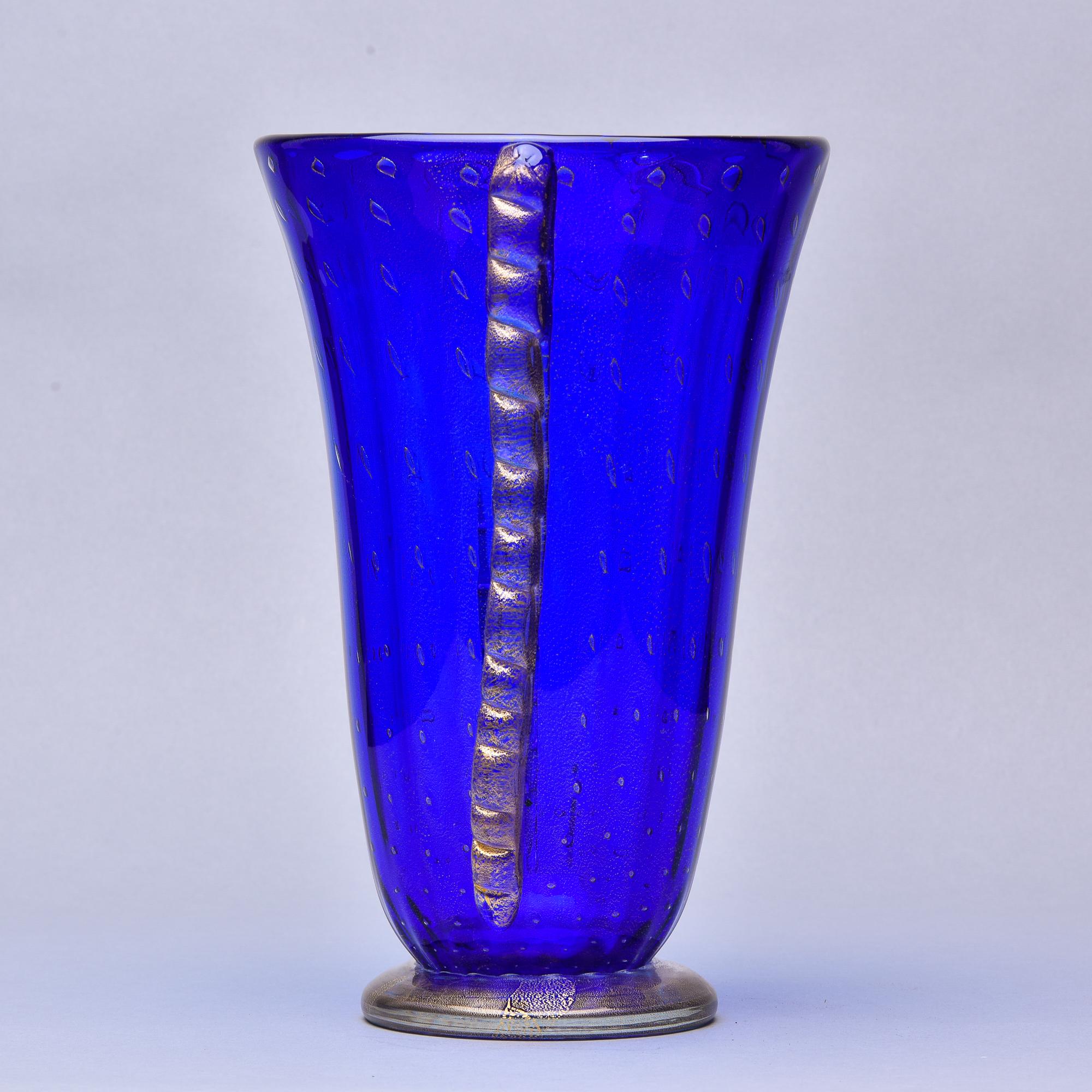 Mid-Century Modern Barovier Vase in Blue Murano Glass with Gold Inclusions and Clear Side Fins  For Sale