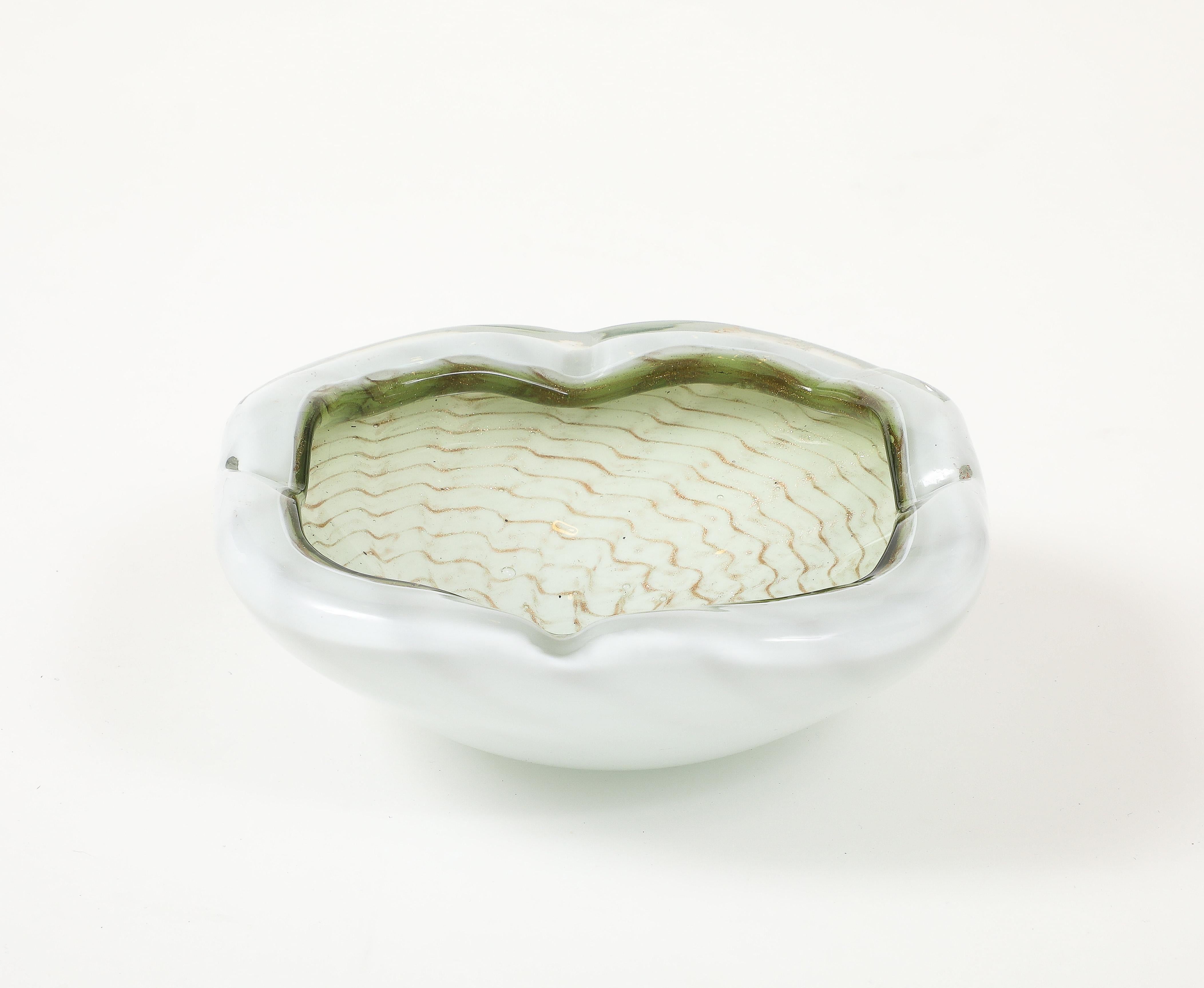 Barovier Weiß/Gold Fleck Vide Poche im Angebot 1