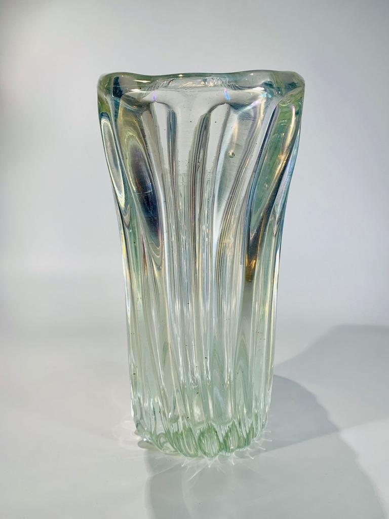Mid-Century Modern Barovier&Toso 1950 Murano Iridescent Glass vase with air bubbles.  For Sale