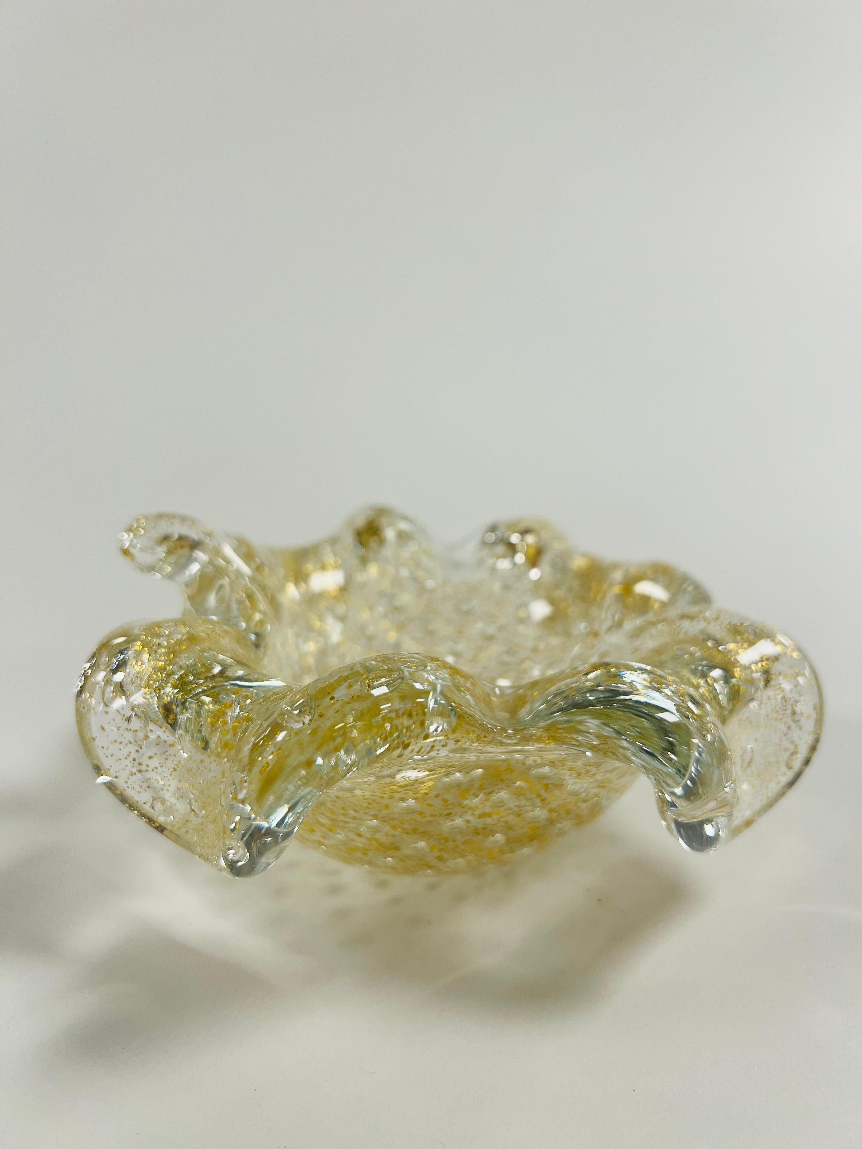 Fait main Cendrier Barovier&Toso en verre de Murano avec or, circa 1950. en vente