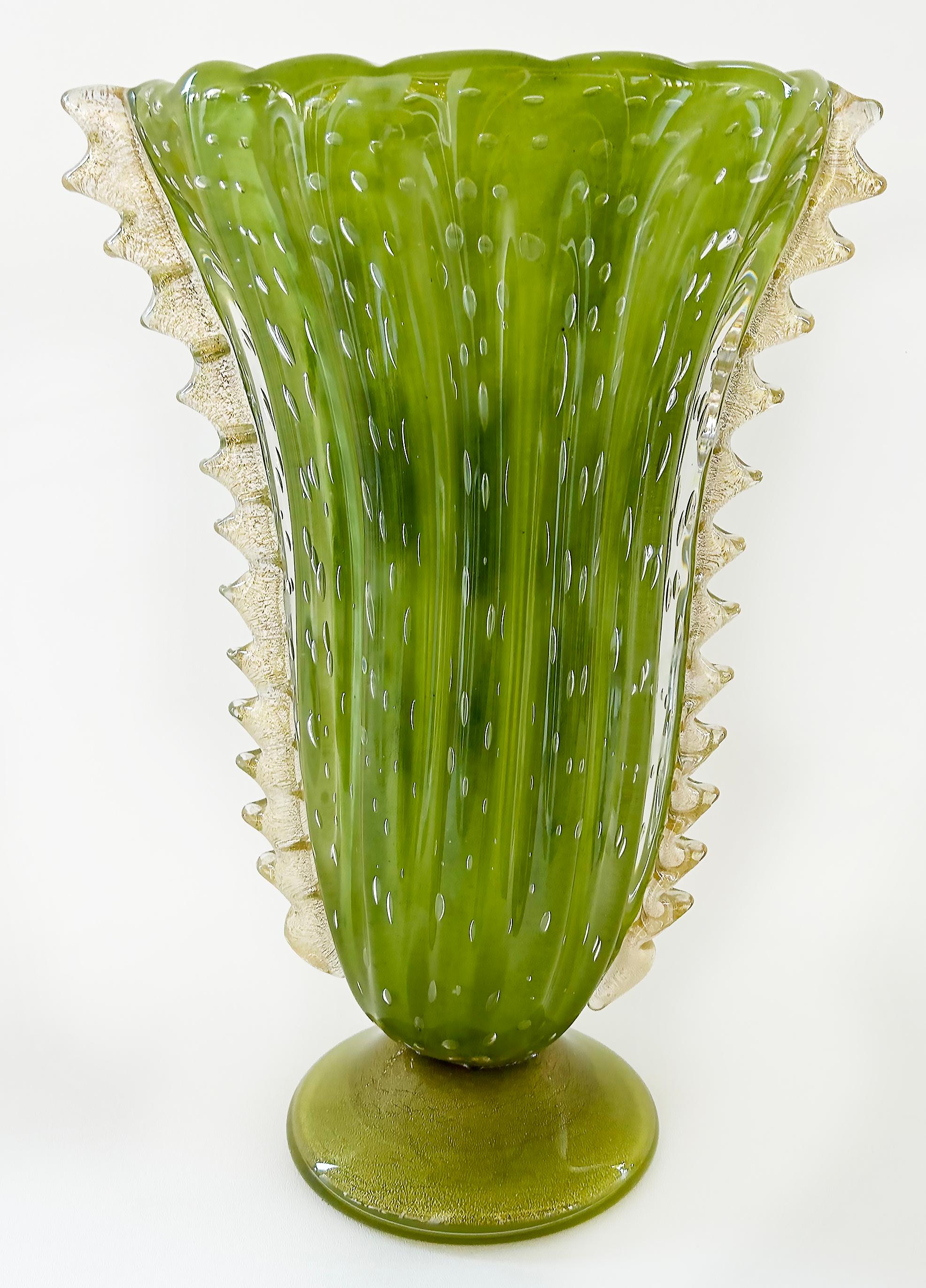 Mid-Century Modern Barovier&Toso Murano Glass Bullicante Green Vase, Gold Infused Fins, Italy 