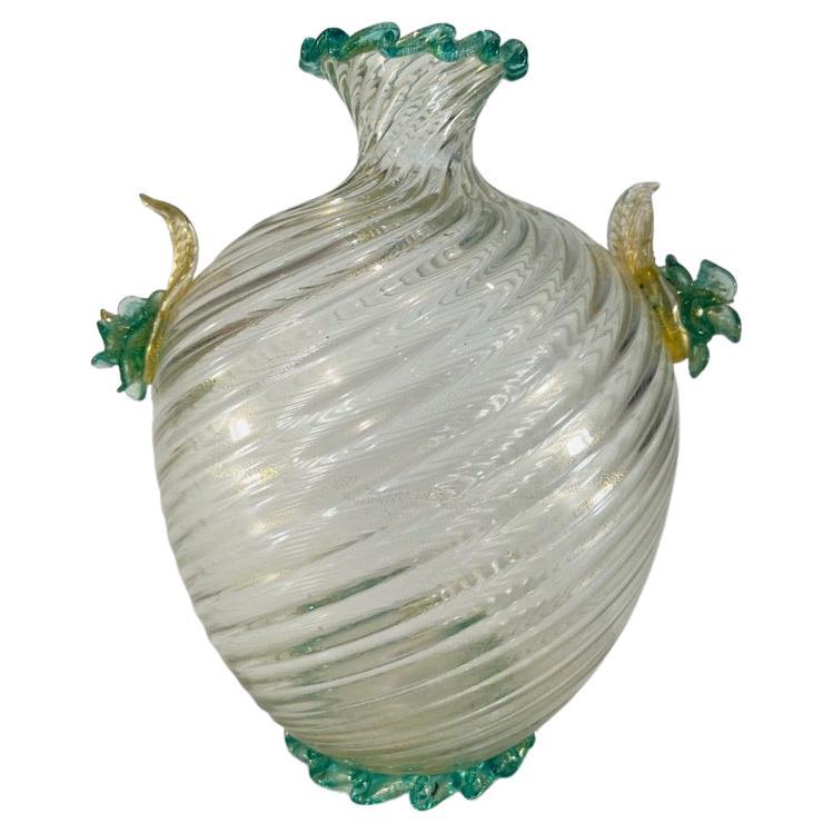 Barovier&Toso Murano Glass green vase with gold circa 1950 For Sale