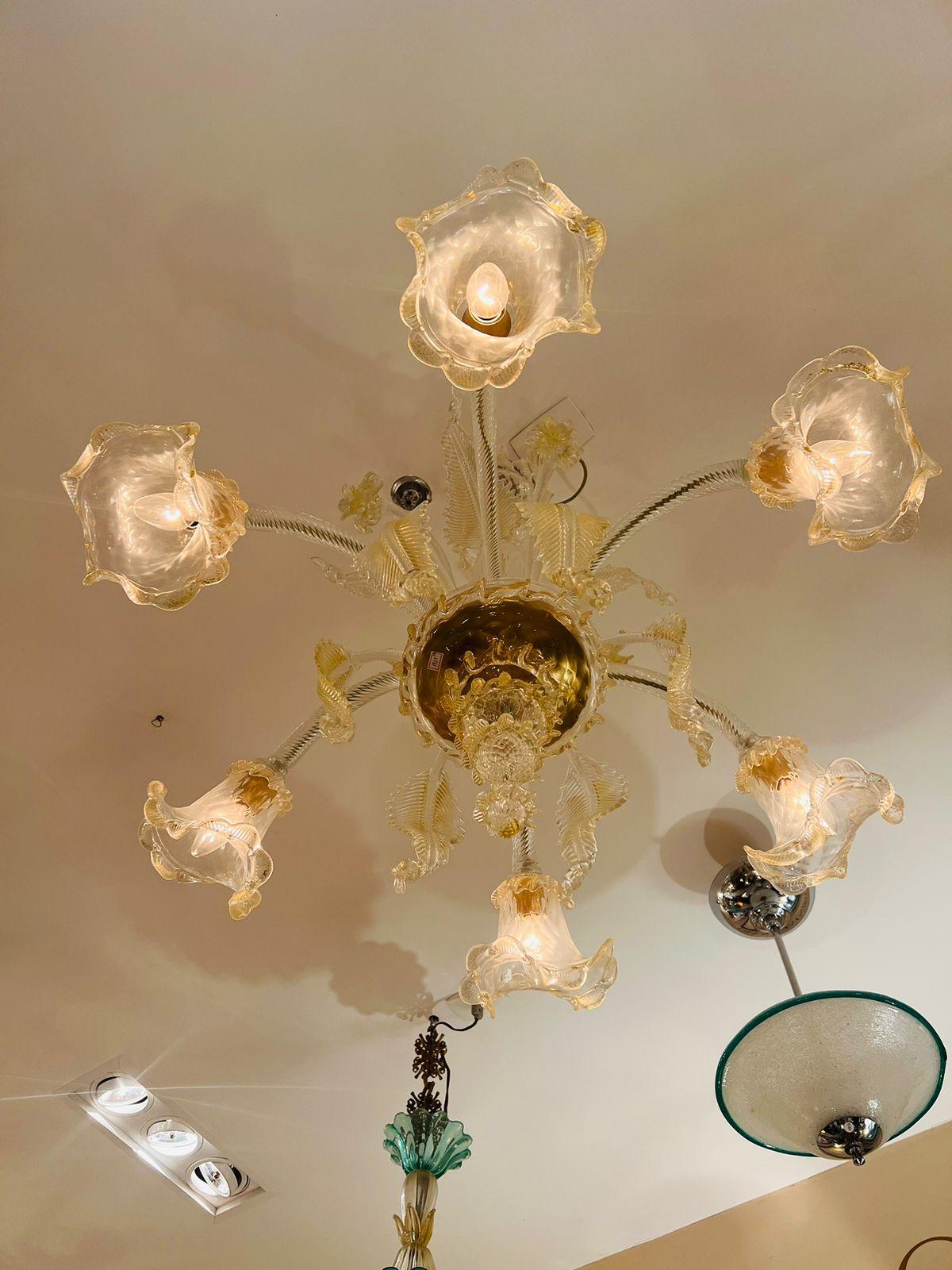 Other Barovier&Toso Murano glass Pair (2) chandeliers with gold and flowers circa 1950 For Sale