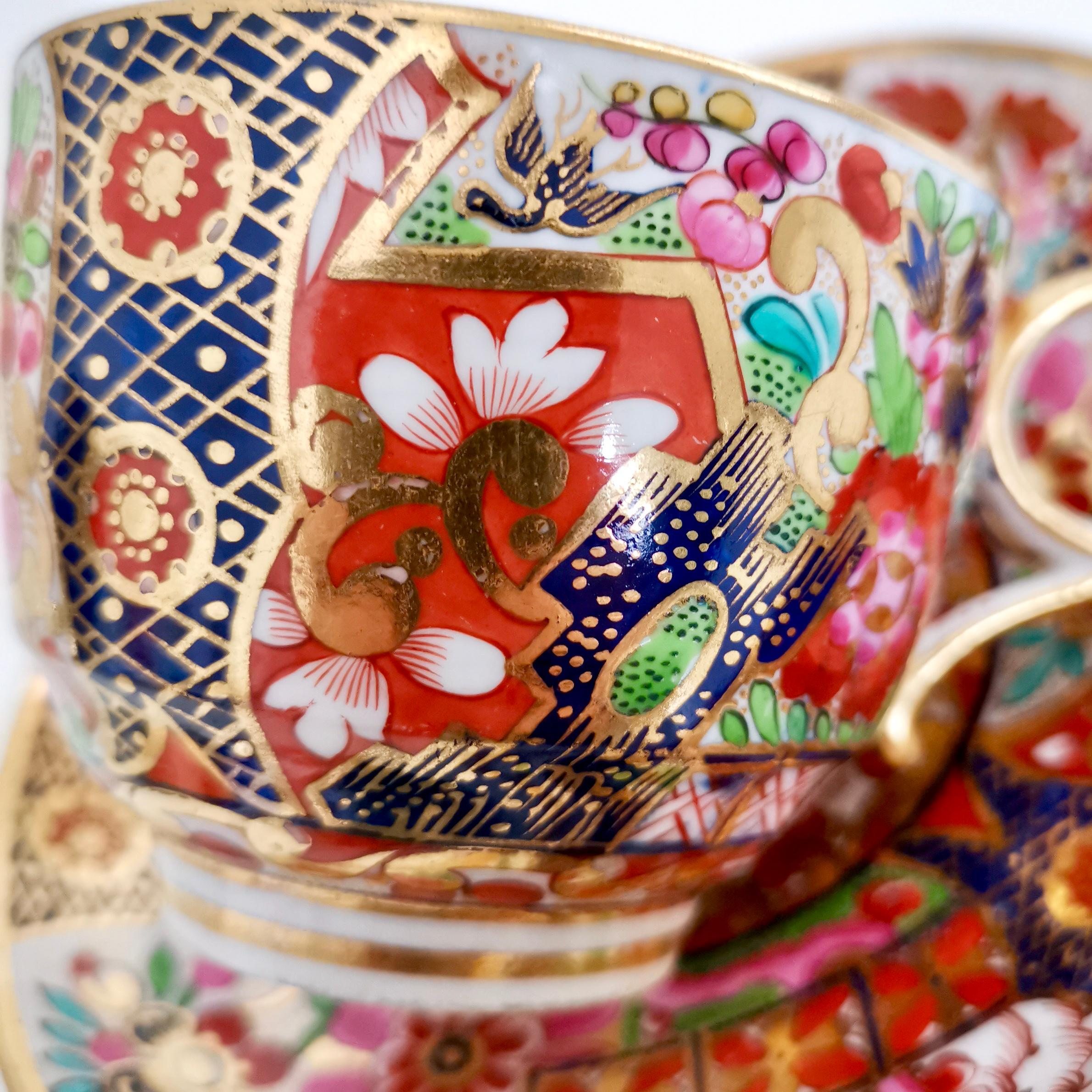 Hand-Painted Barr Flight & Barr Teacup, Rich Imari Pattern, 1811-1818