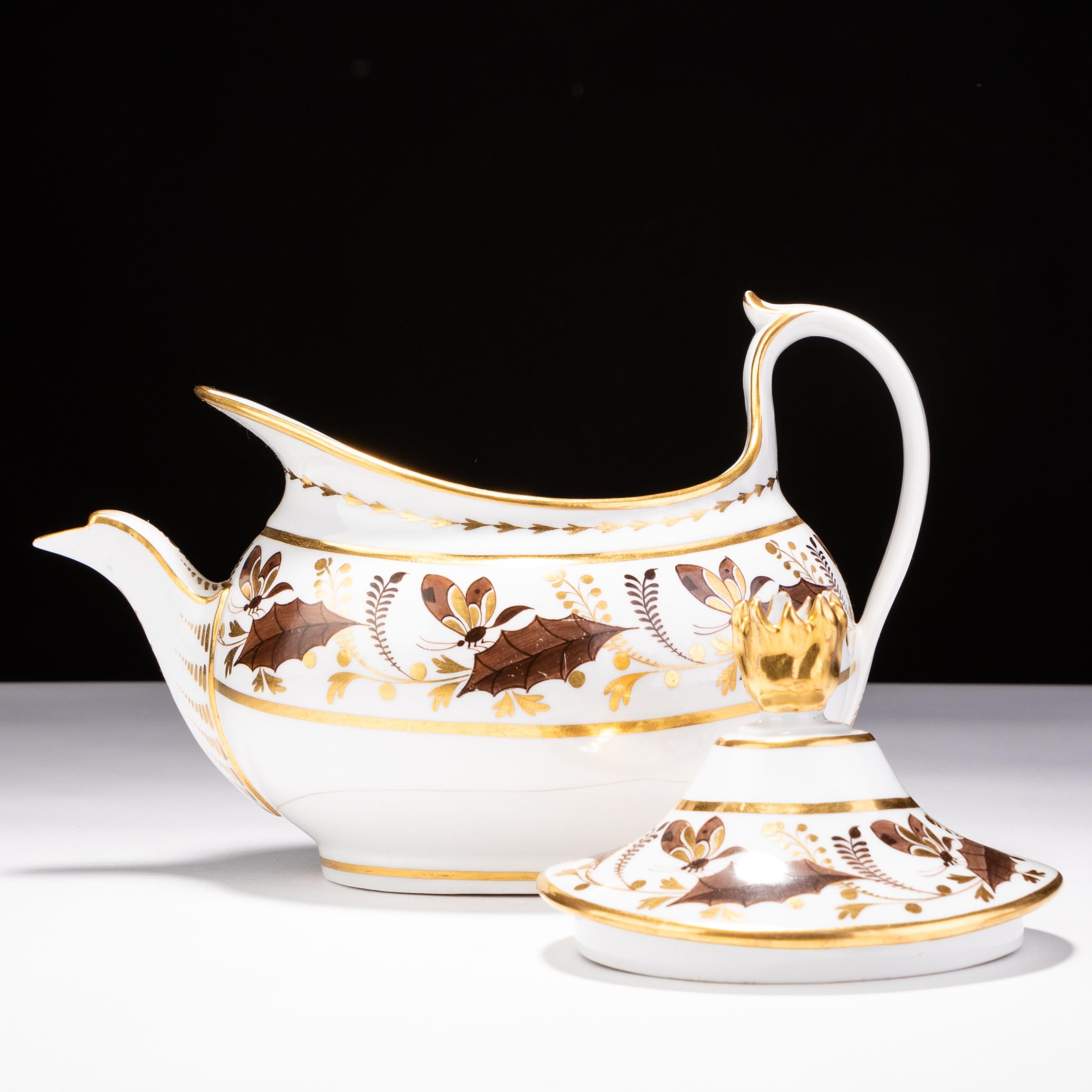 Barr Flight Barr Worcester Porcelain Georgian Teapot ca. 1810 Early 19th Century For Sale 1