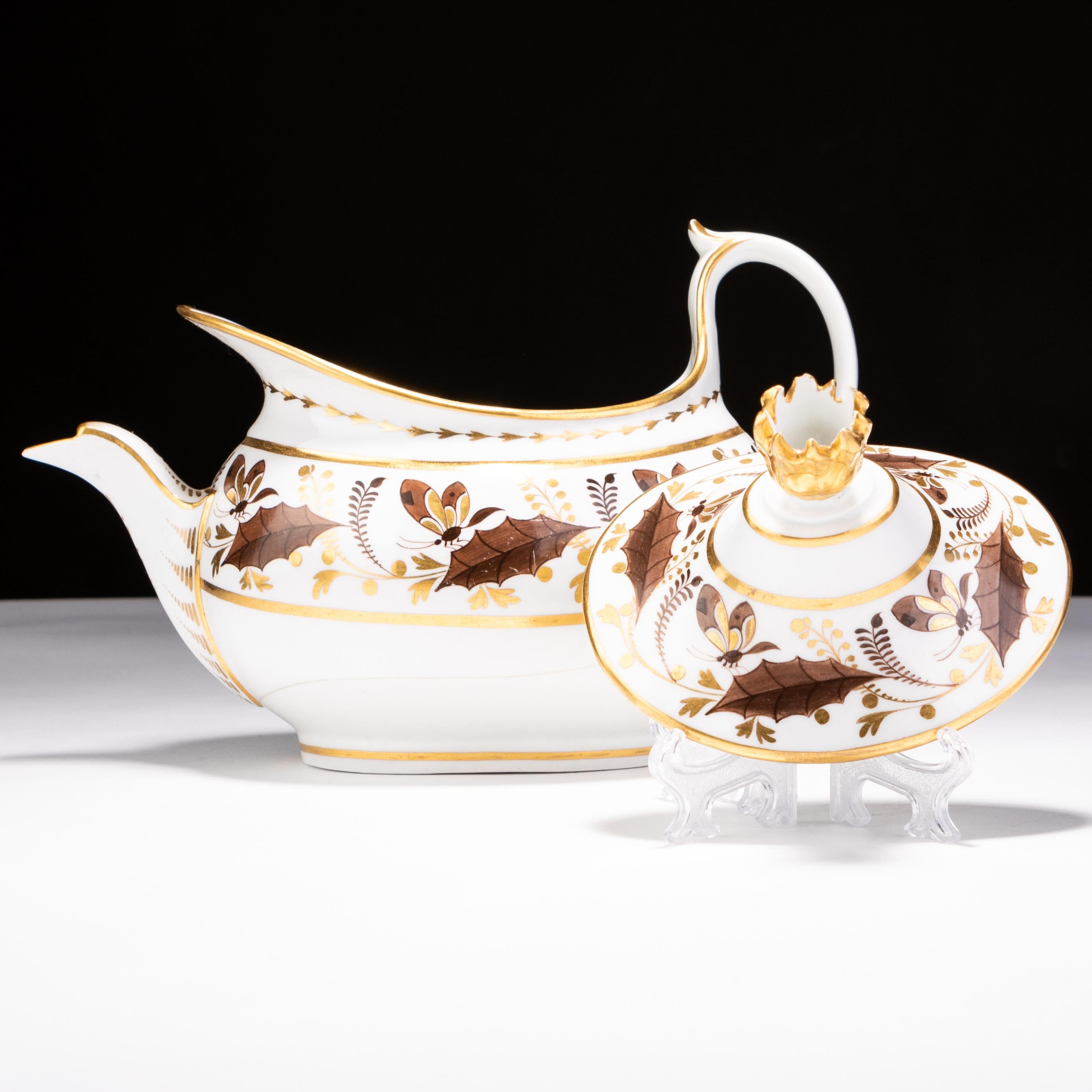 Barr Flight Barr Worcester Porcelain Georgian Teapot ca. 1810 Early 19th Century For Sale 2
