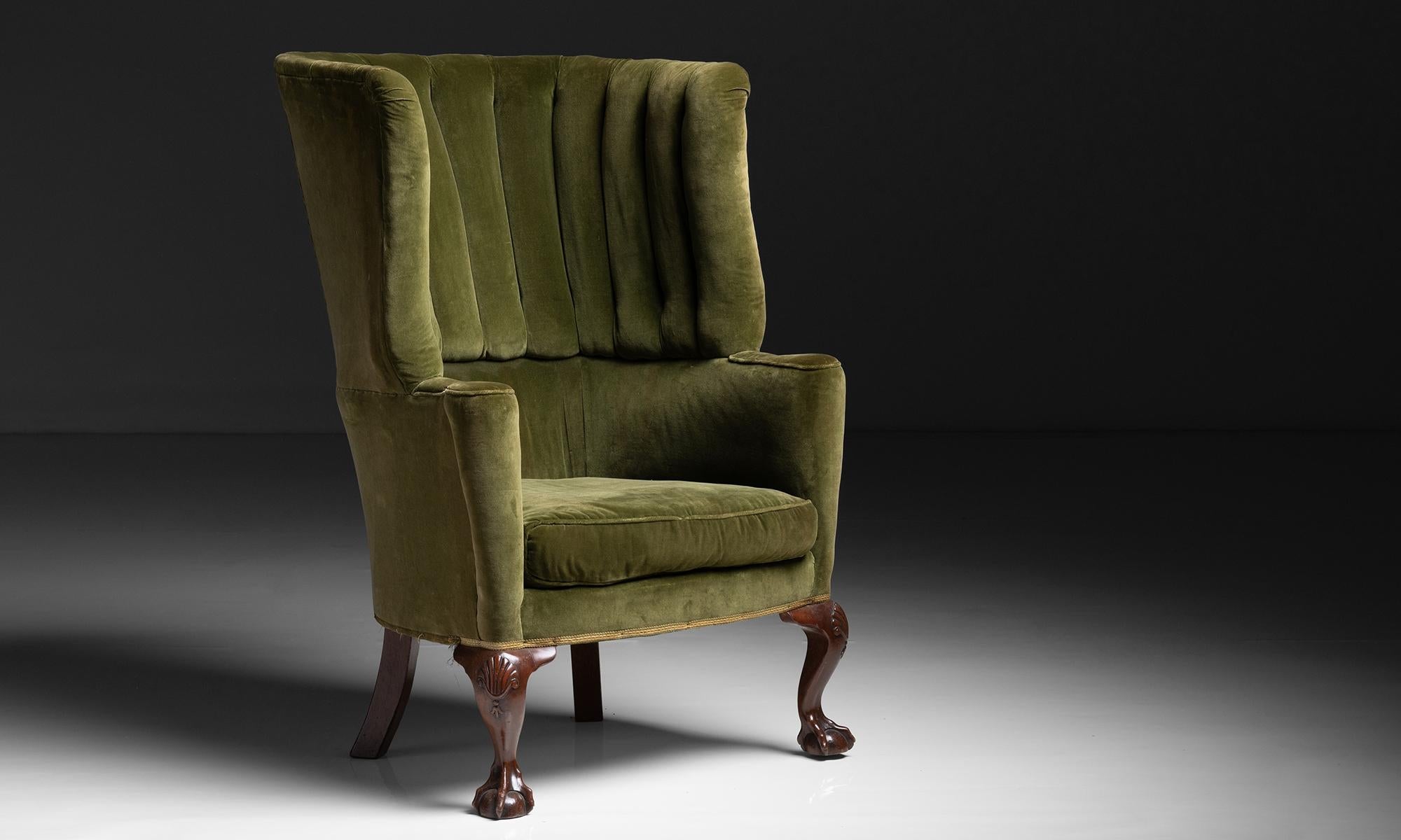 Barrel Back Armchair

England circa 1880

Original green velvet upholstery on ball & claw feet.

30”w x 34”d x 44.5”h x 18.25”seat.