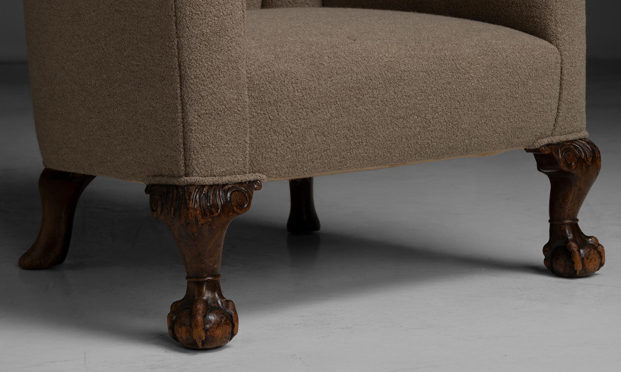 Sillón con respaldo de barril en lana, Inglaterra circa 1900 principios del siglo XX en venta