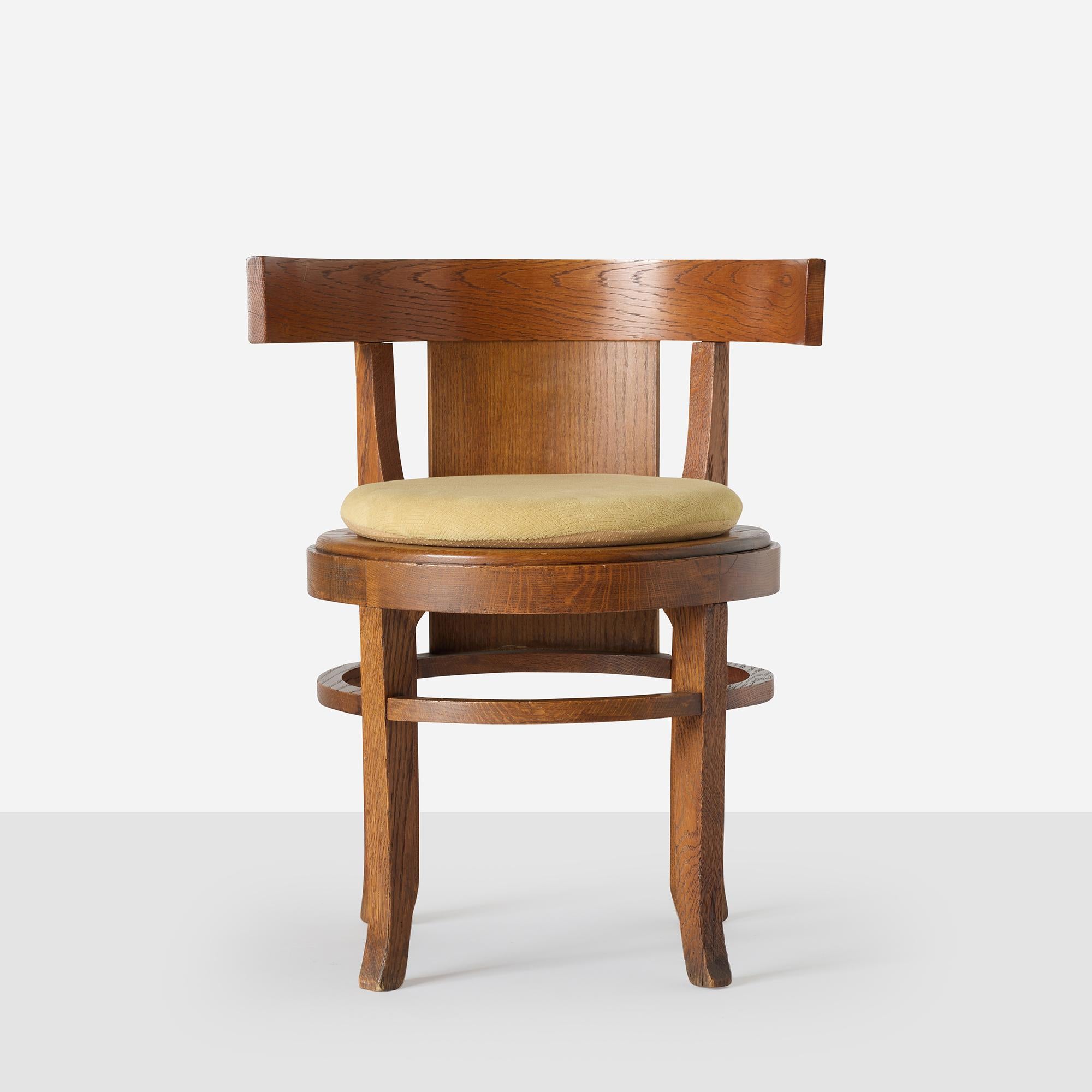 Sedia con schienale a botte della Frank L. Smith Bank di Frank Lloyd Wright In condizioni buone in vendita a San Francisco, CA