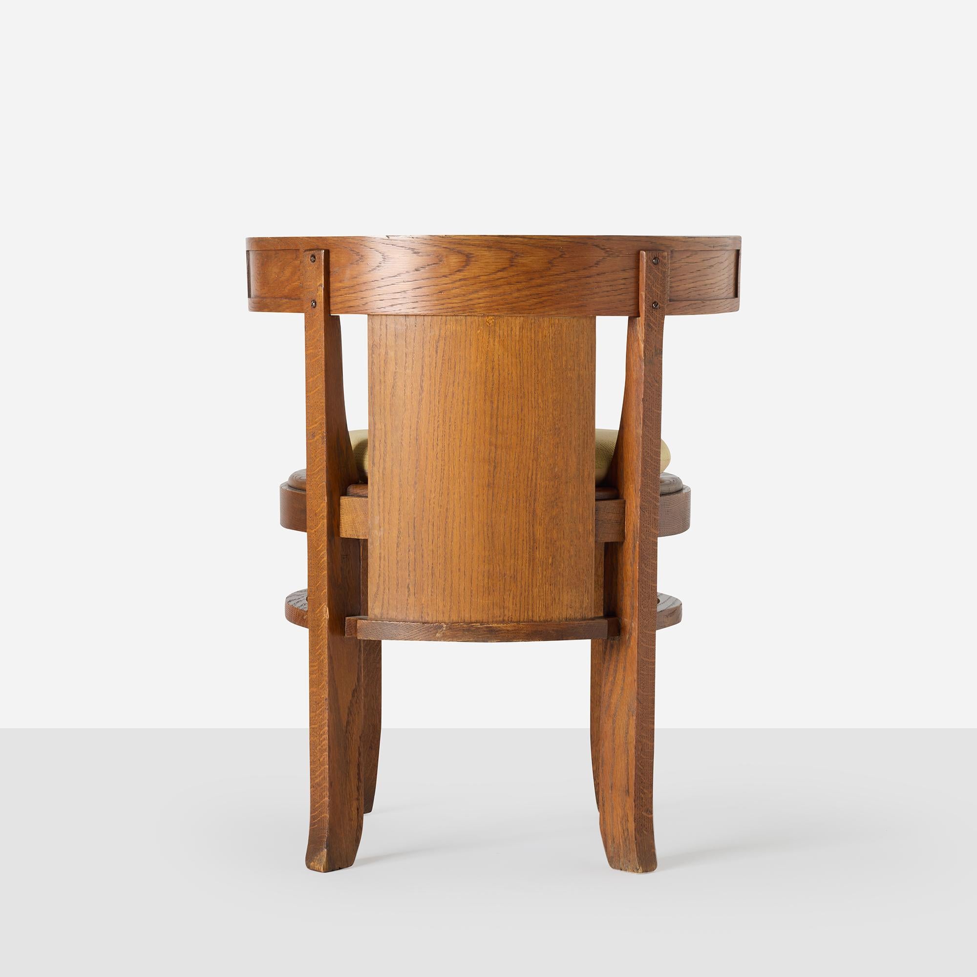 Inizio XX secolo Sedia con schienale a botte della Frank L. Smith Bank di Frank Lloyd Wright in vendita