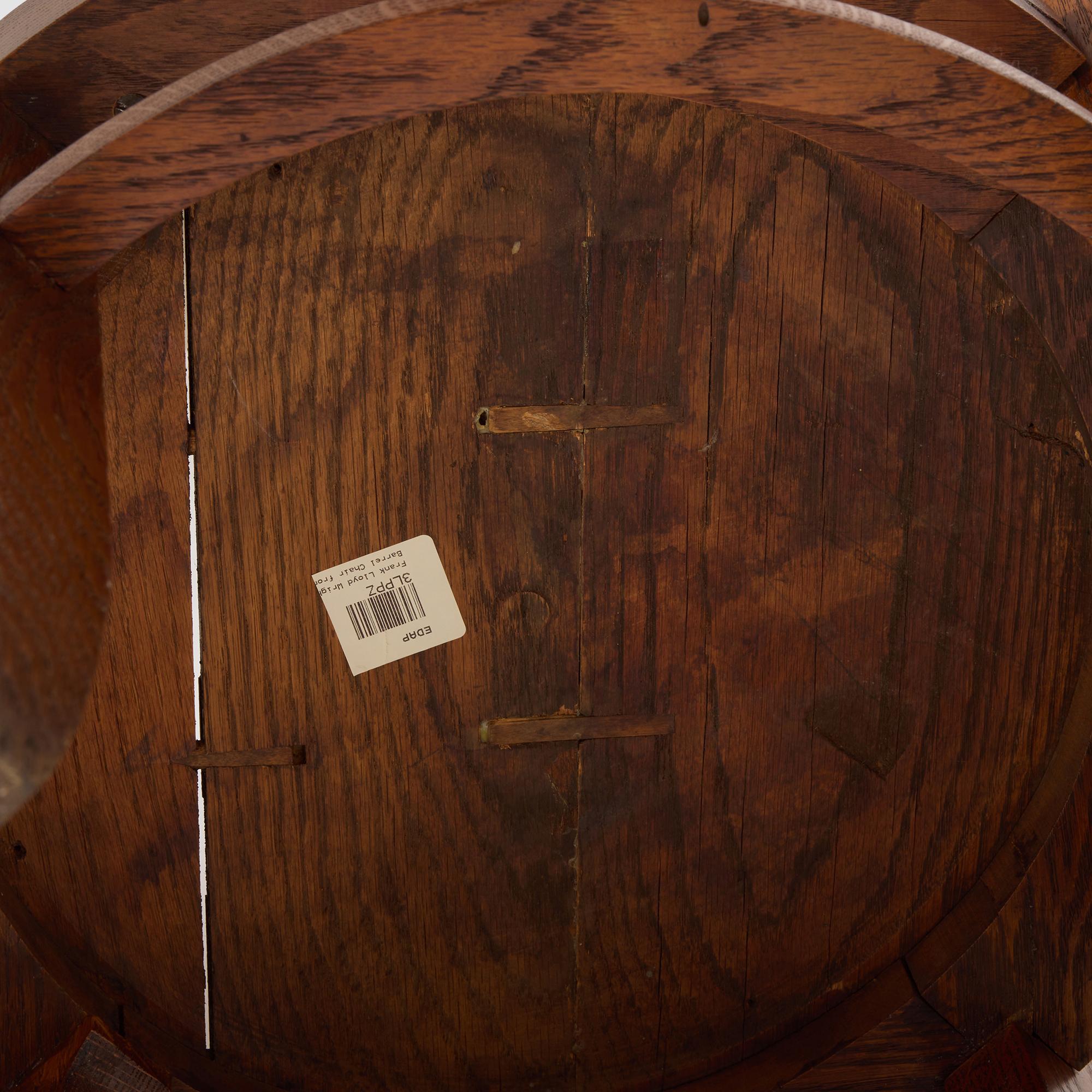 Quercia Sedia con schienale a botte della Frank L. Smith Bank di Frank Lloyd Wright in vendita