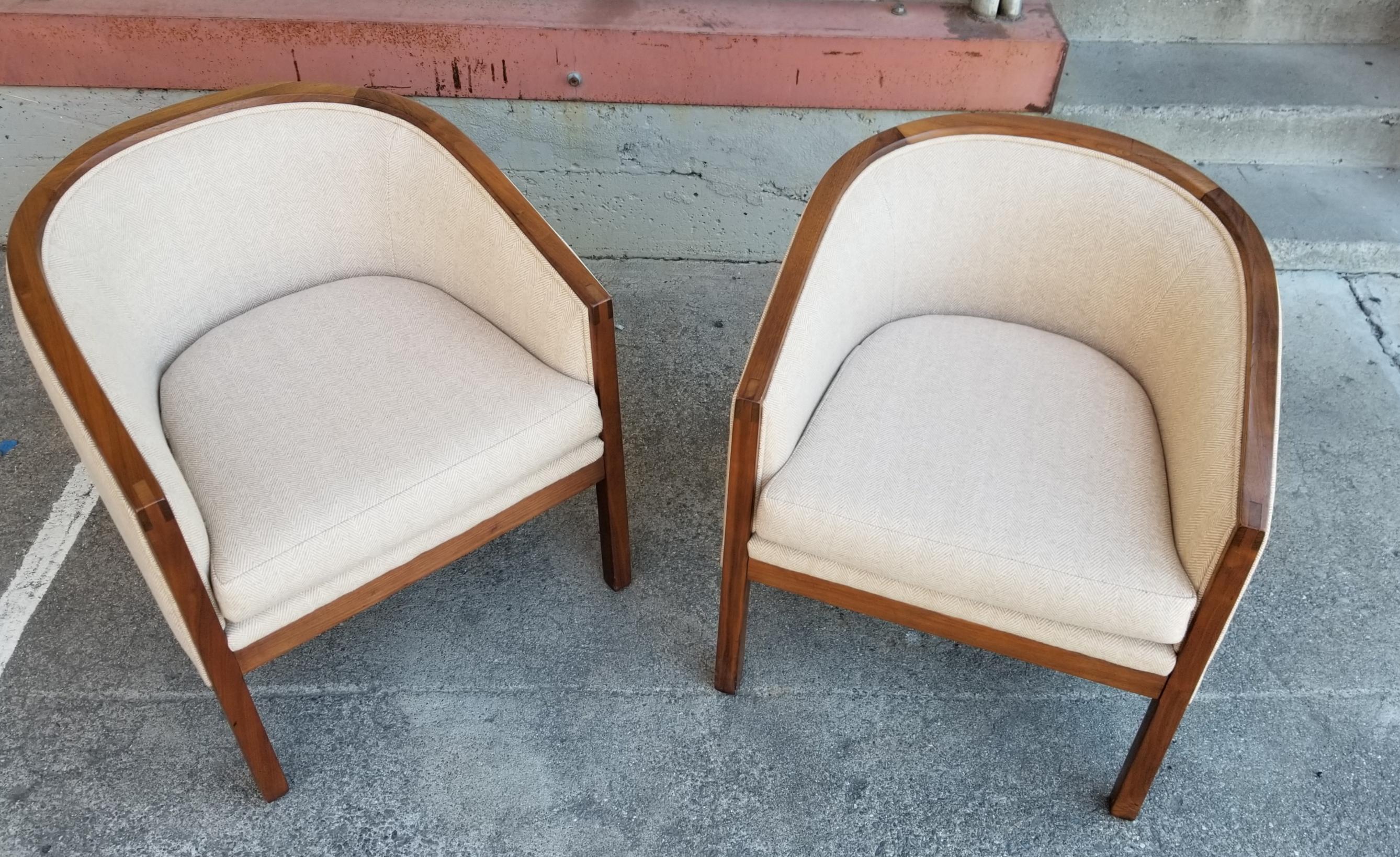 Mid-Century Modern Barrel Back Lounge Chairs a Pair